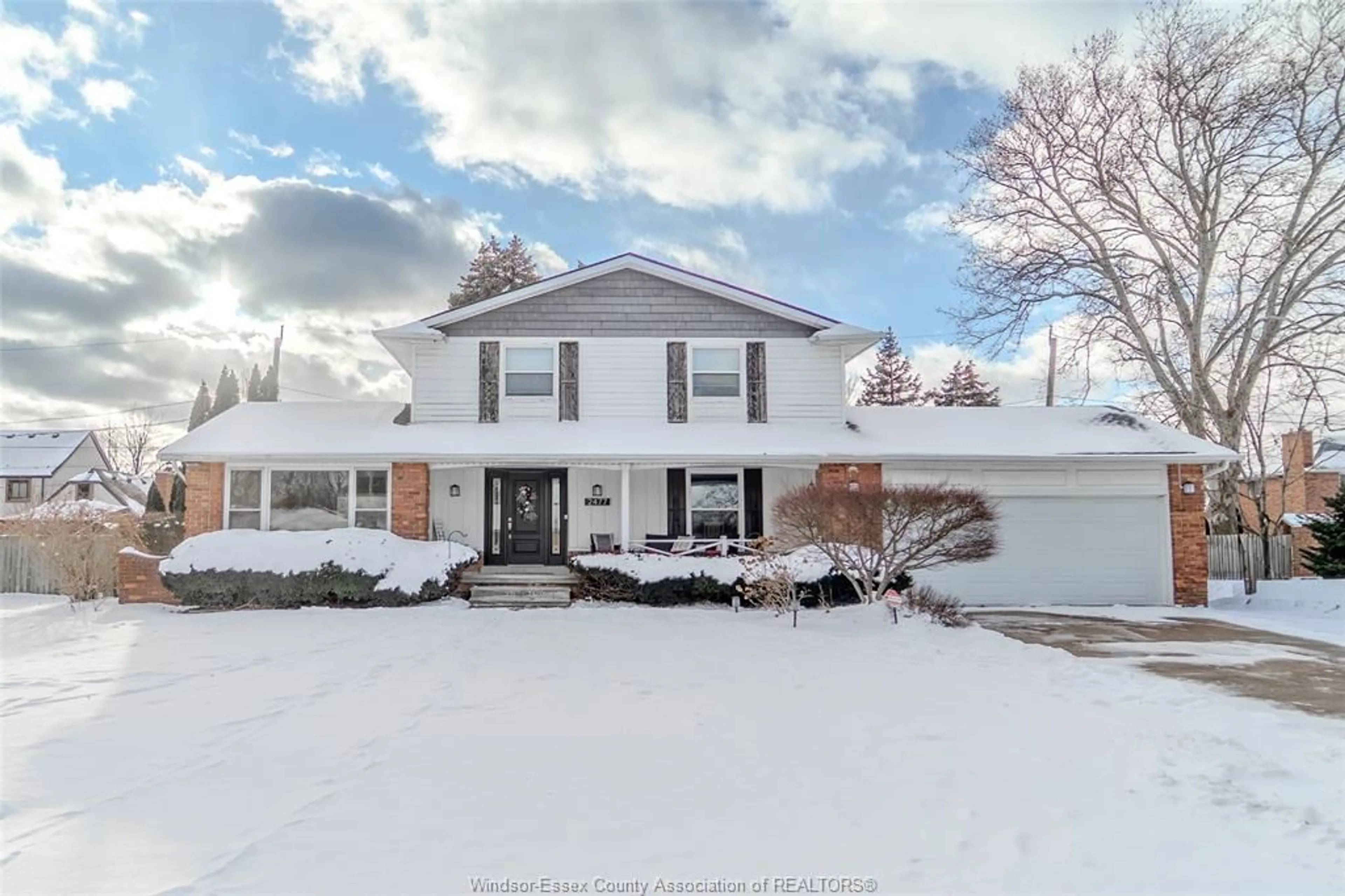 Unknown for 2477 MARK Ave, Windsor Ontario N9E 2W2