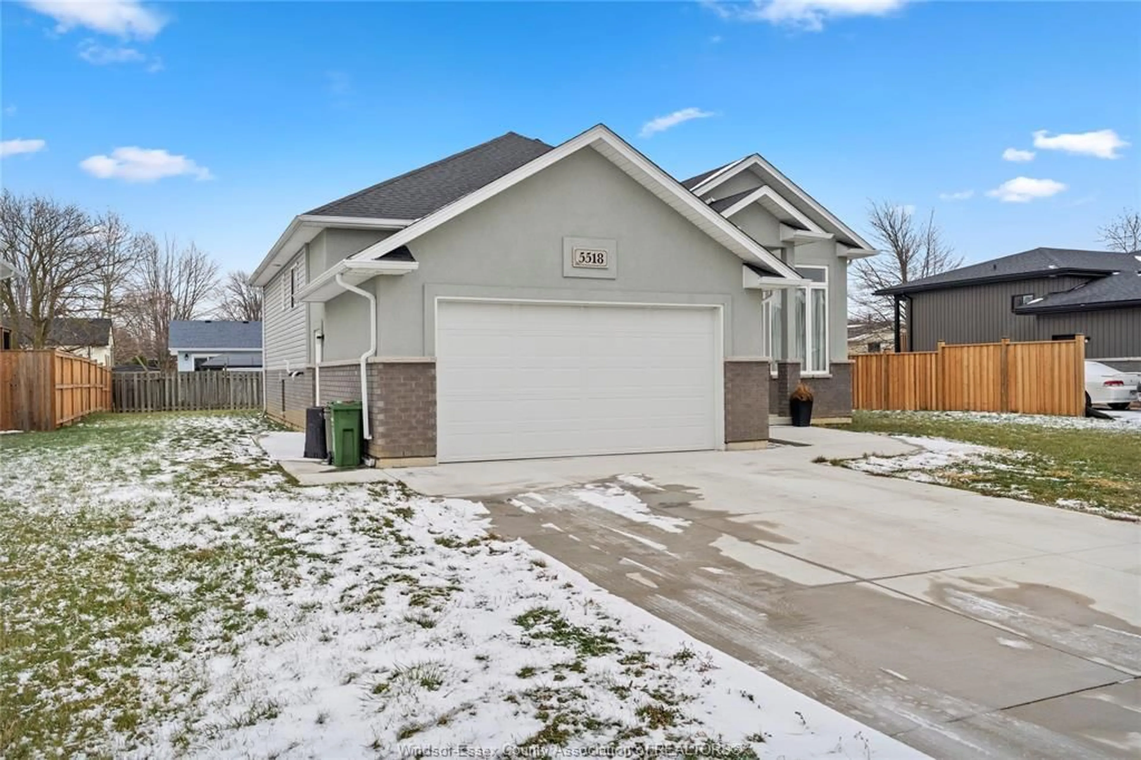 Unknown for 5518 NOSTADT Cres, Comber Ontario N0R 1A0