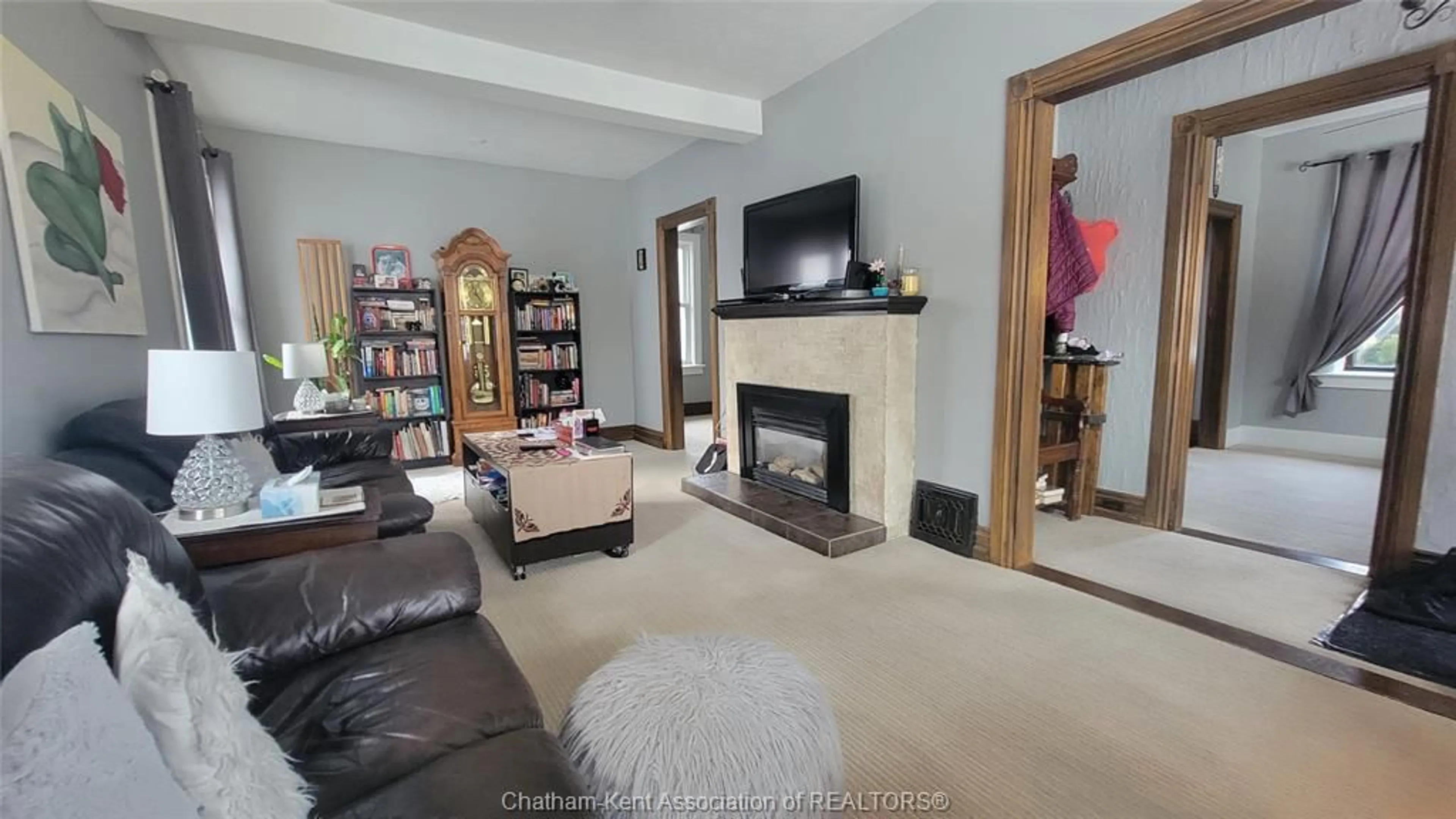 Living room with furniture, unknown for 70 Inshes Ave, Chatham Ontario N7M 2Y7