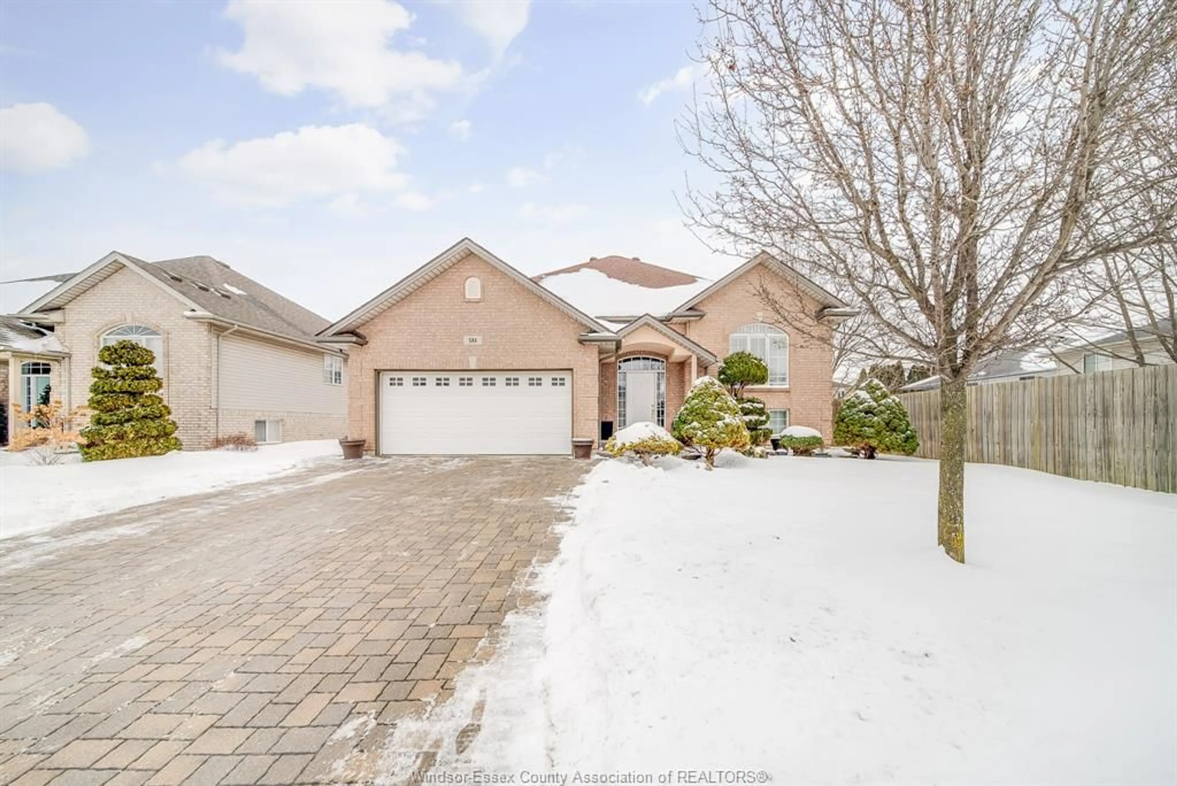 Unknown for 584 BELLAGIO Dr, Windsor Ontario N8P 1J9