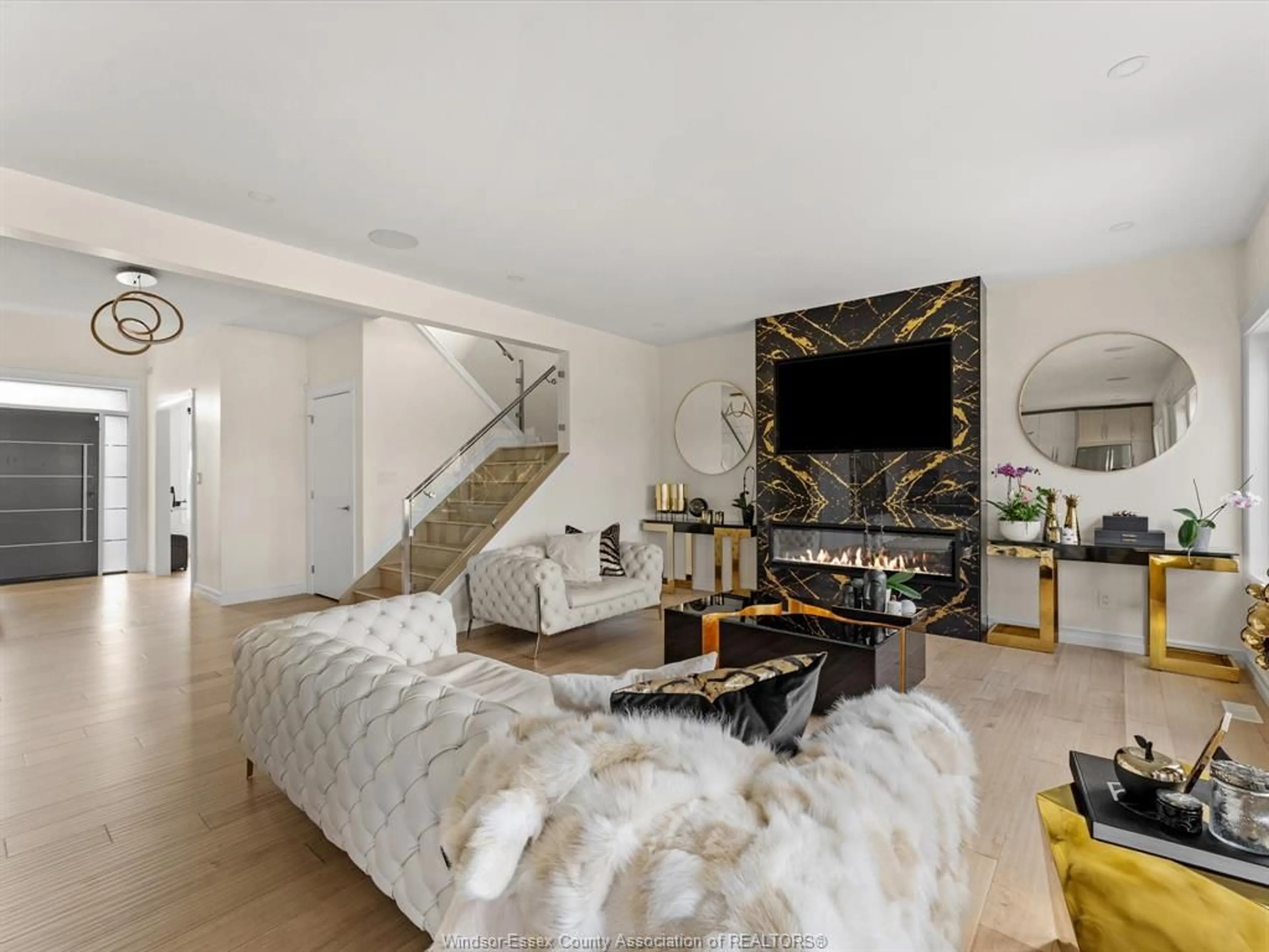 Living room with furniture, unknown for 15 MAJOR Blvd, LaSalle Ontario N9J 1C6