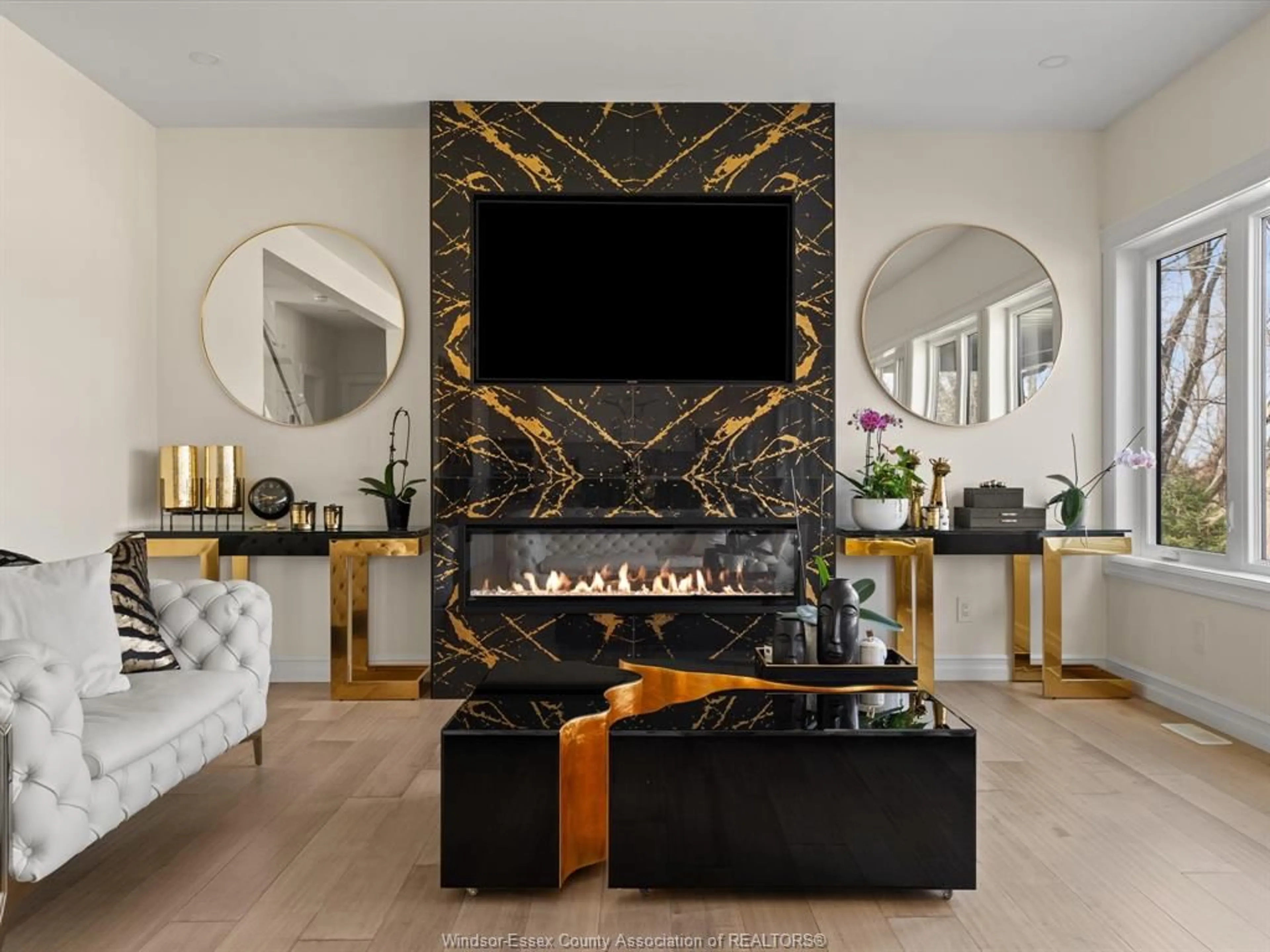 Unknown for 15 MAJOR Blvd, LaSalle Ontario N9J 1C6