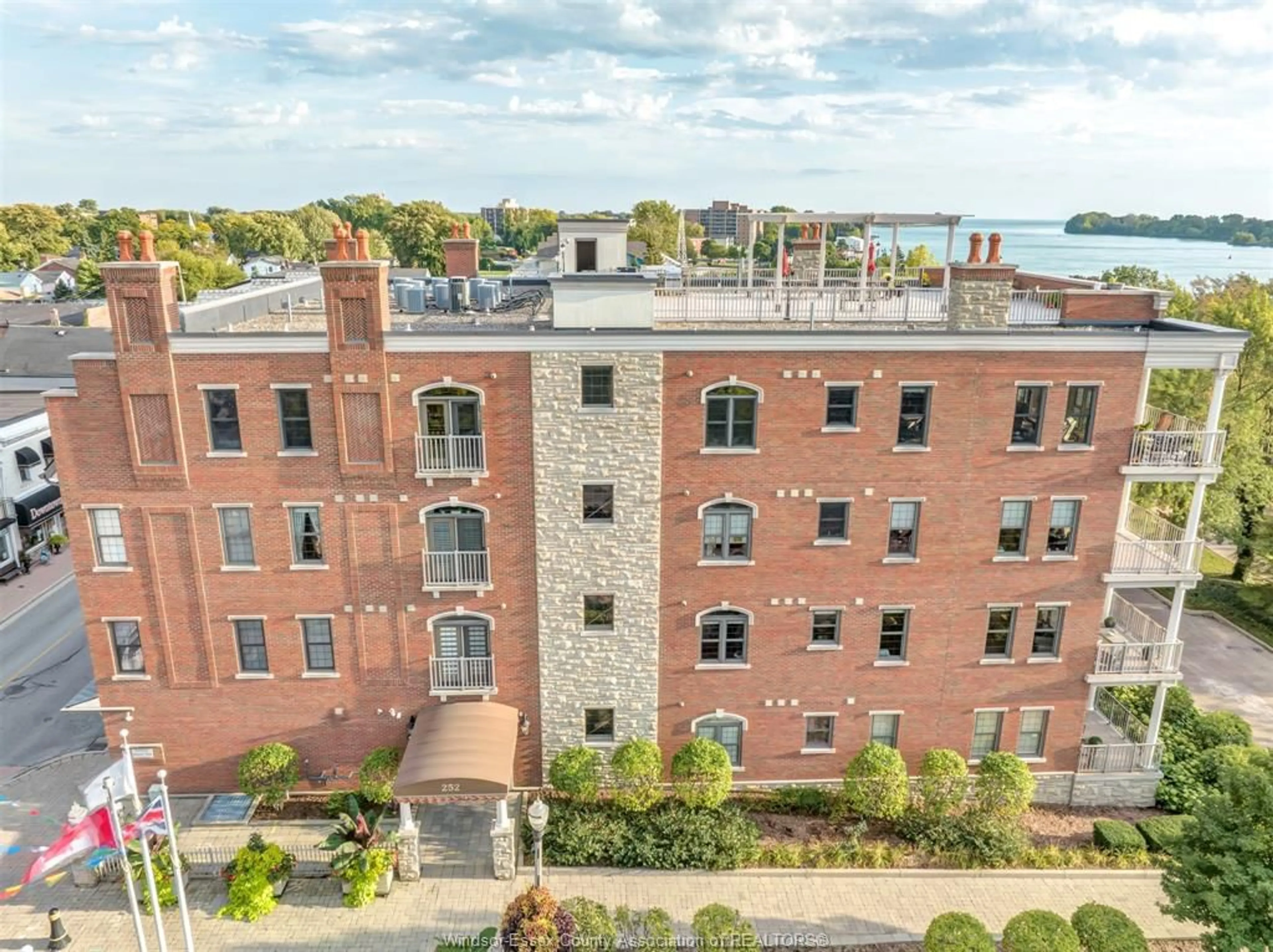 Home with brick exterior material, building for 252 DALHOUSIE #304, Amherstburg Ontario N9V 1W7