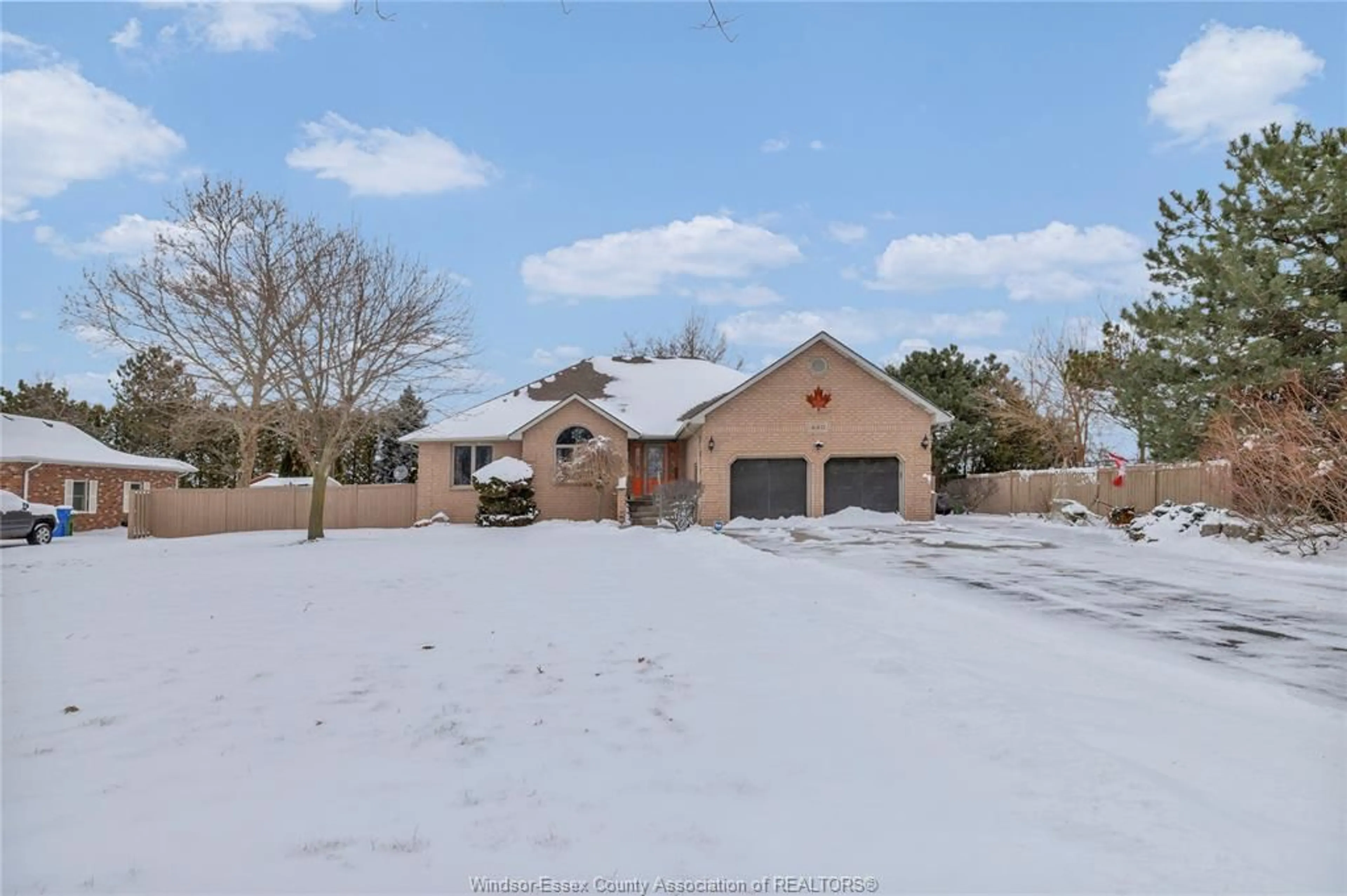 A pic from outside/outdoor area/front of a property/back of a property/a pic from drone, street for 4160 BASELINE, Windsor Ontario N9A 6T3