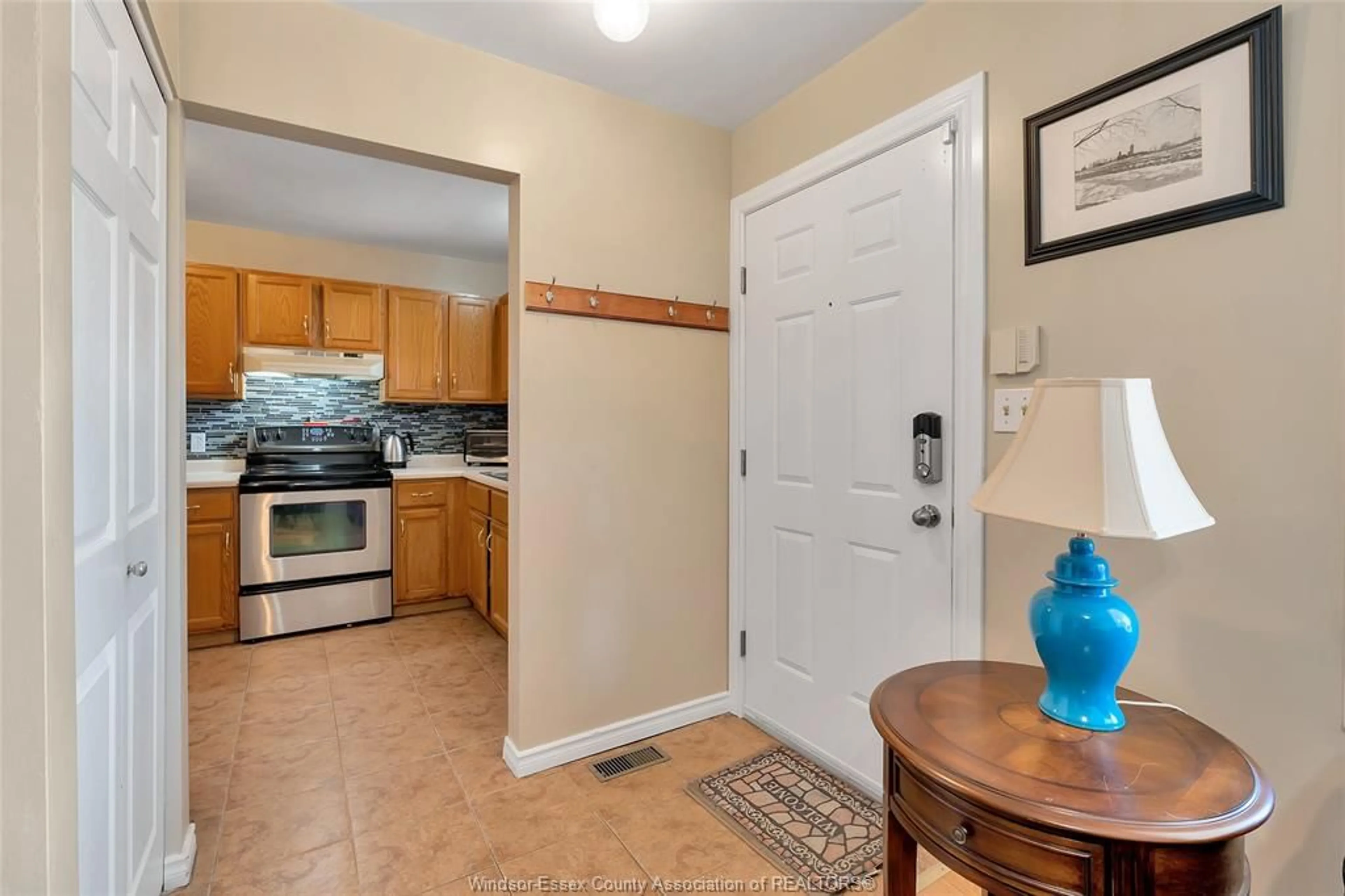 Unknown for 2665 ROBERT, Windsor Ontario N8W 5L8