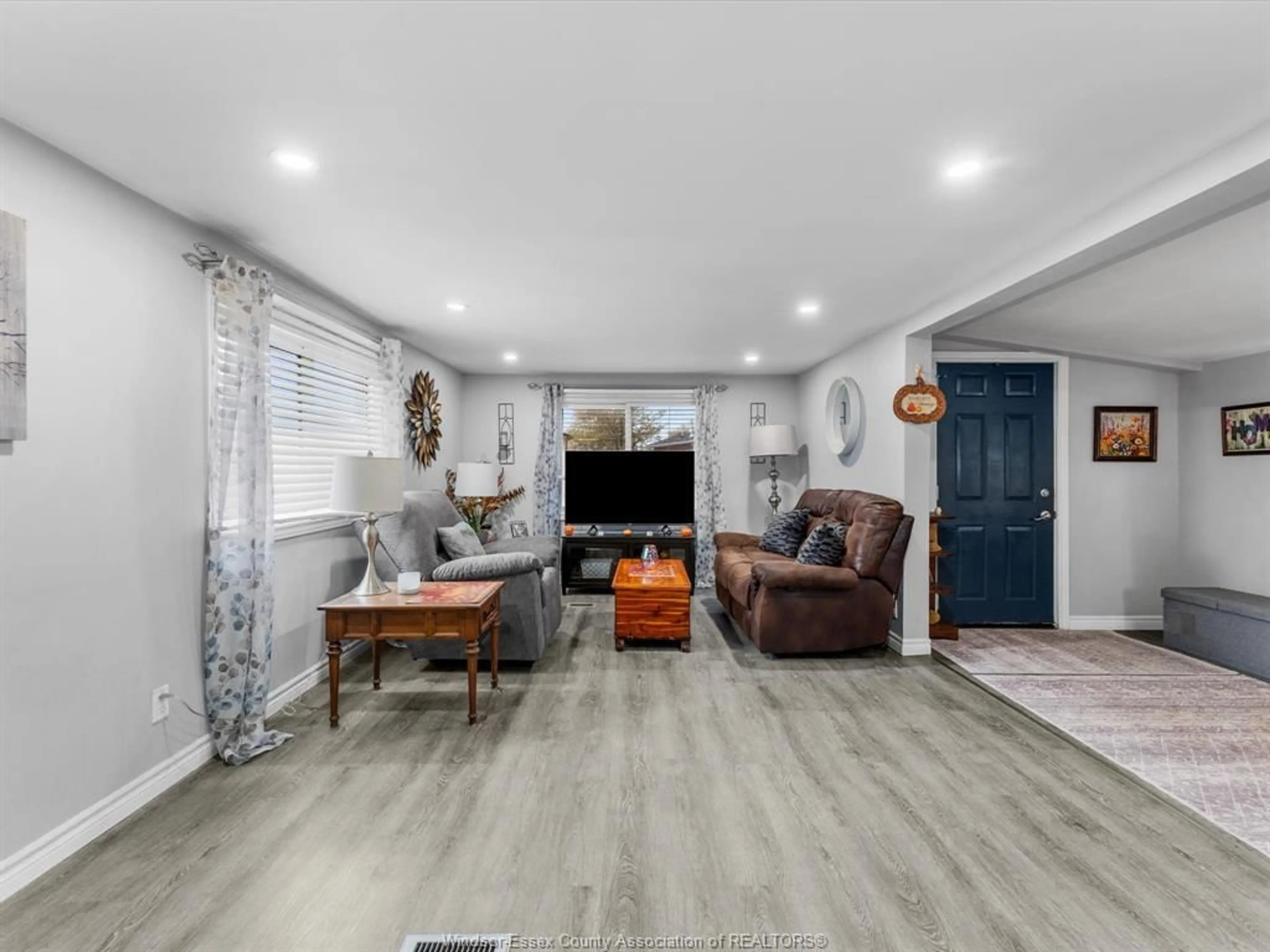 Living room with furniture, unknown for 42 WILDER Dr, Lakeshore Ontario N8N 2S2