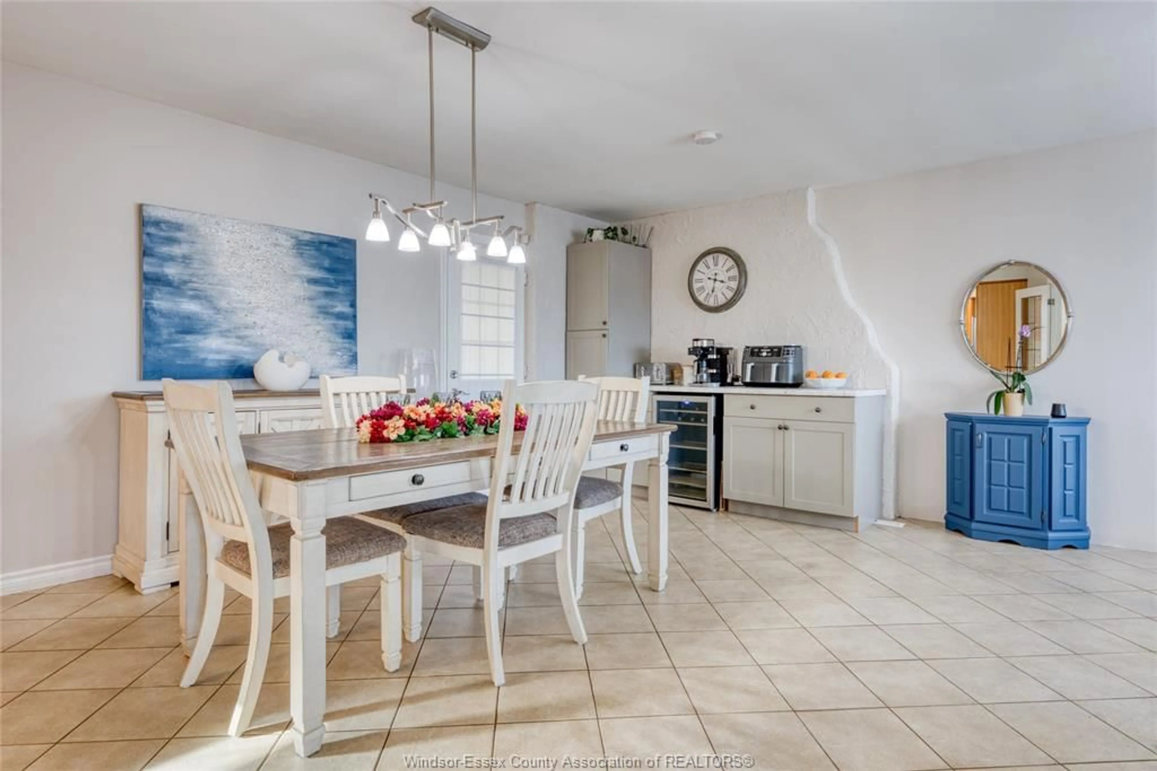 Open concept kitchen, ceramic/tile floor for 111 Danforth, Leamington Ontario N8H 2R1