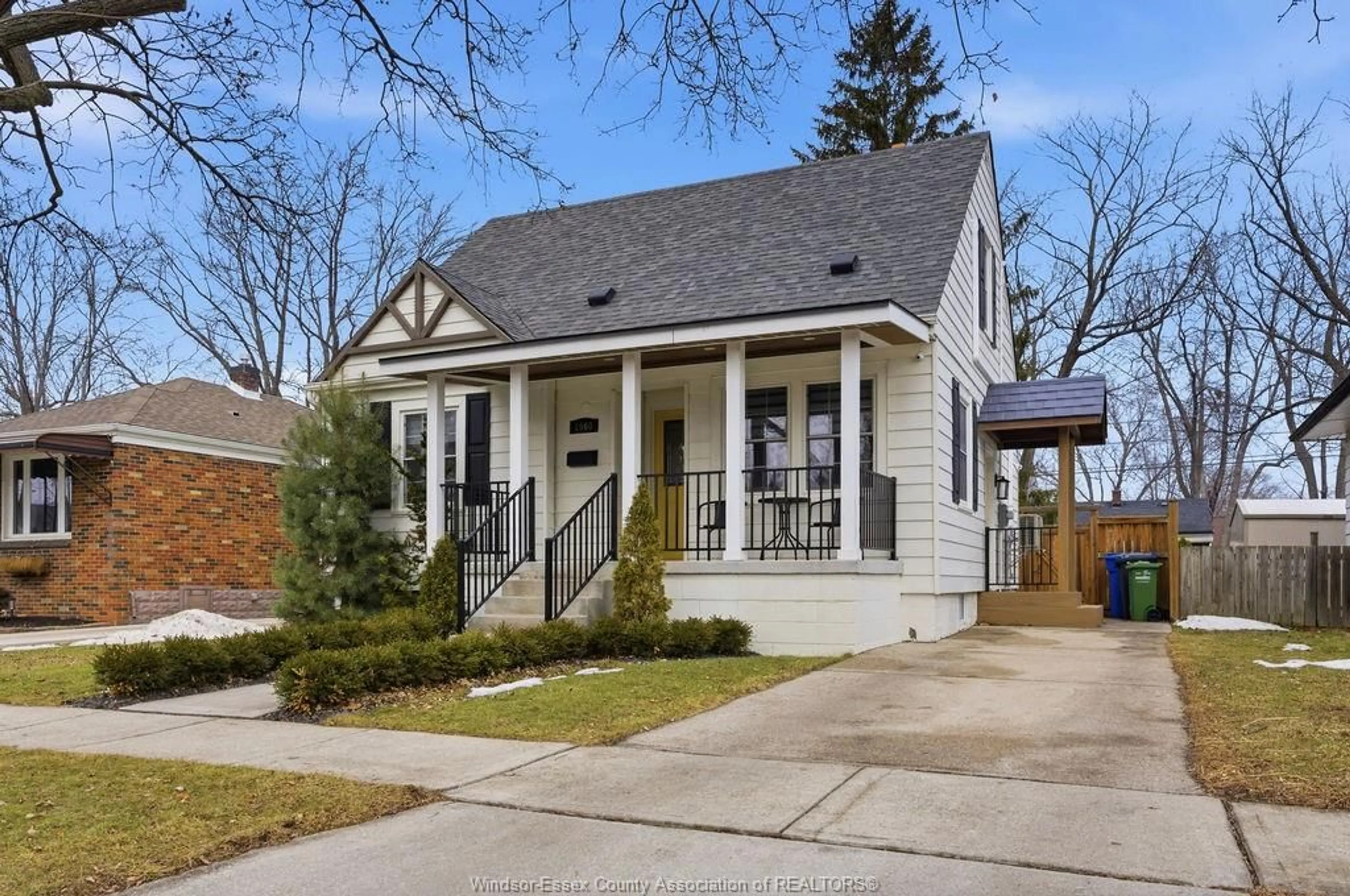 Home with brick exterior material, street for 1960 ELLROSE Ave, Windsor Ontario N8W 4T9