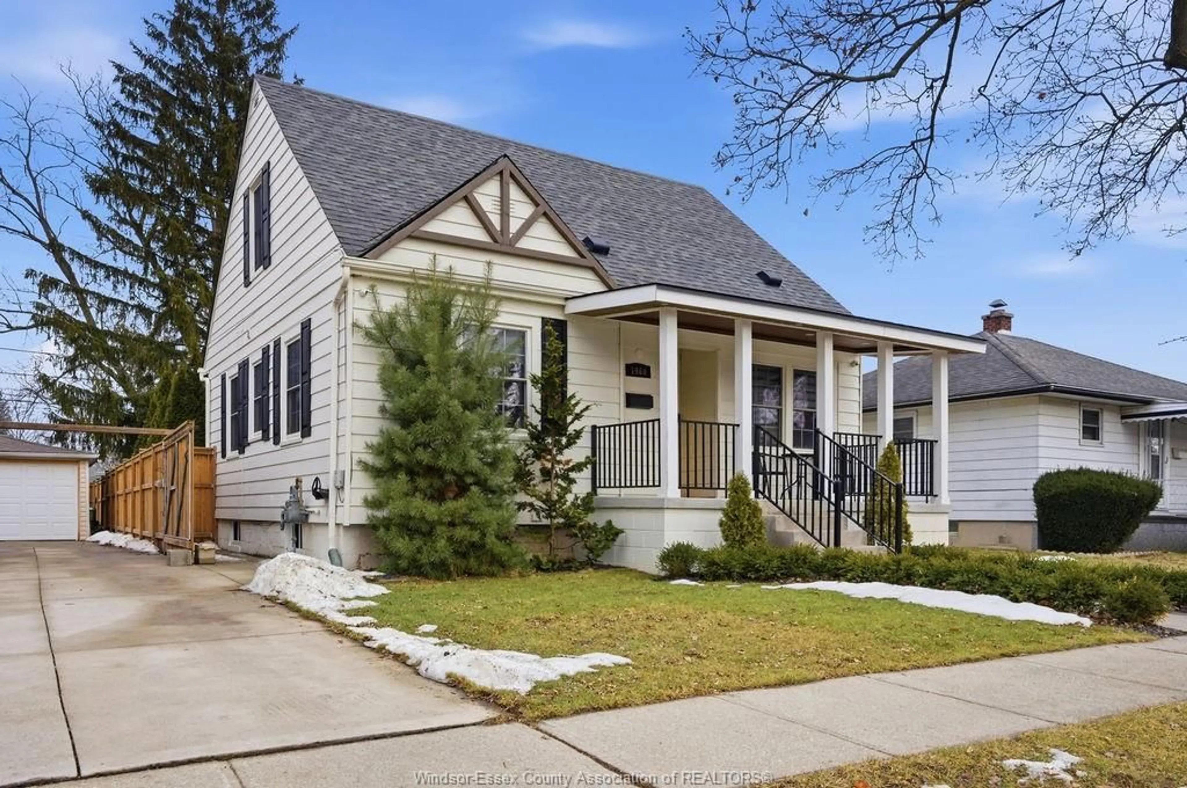 Home with vinyl exterior material, street for 1960 ELLROSE Ave, Windsor Ontario N8W 4T9