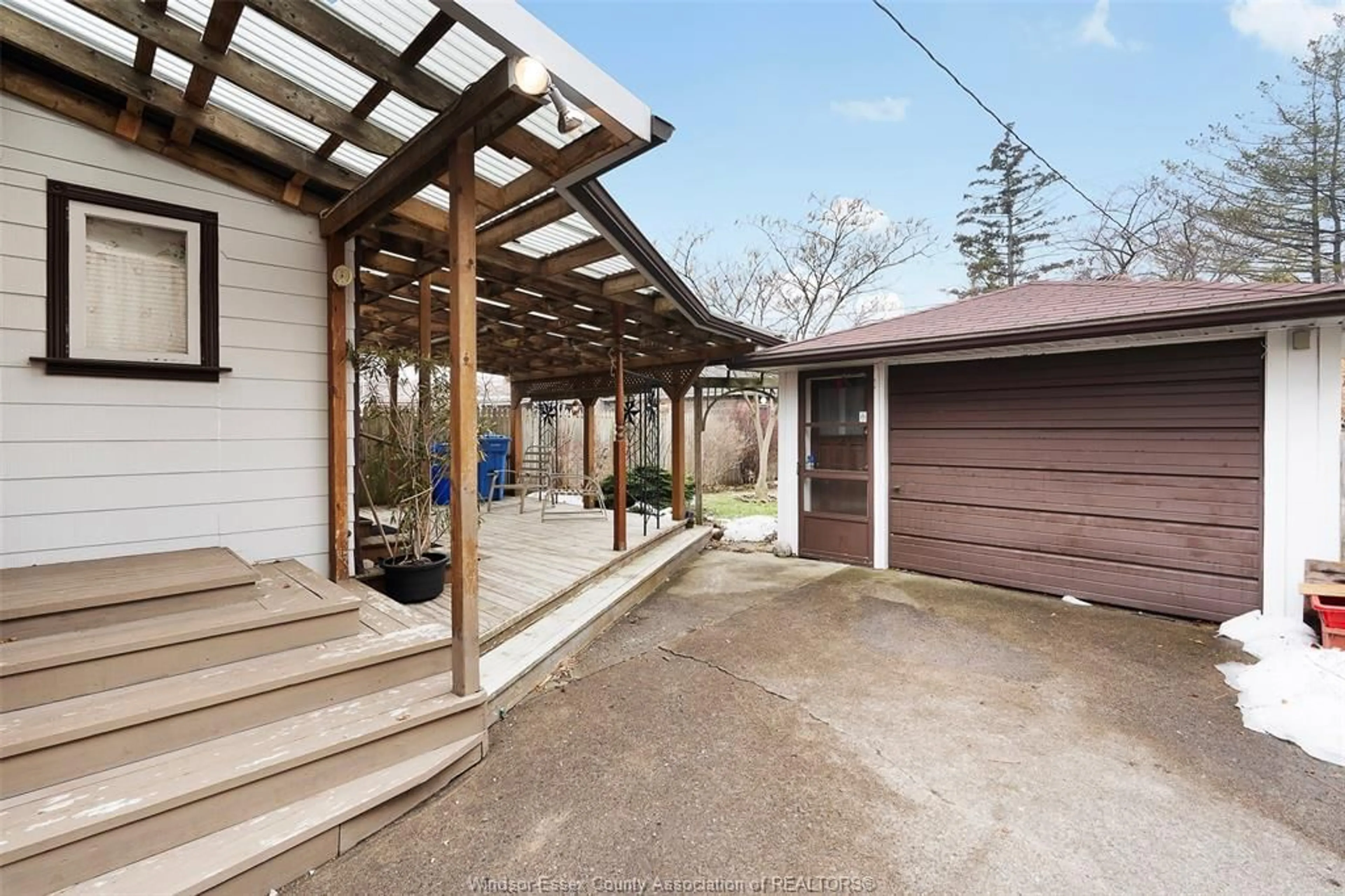 Patio, street for 1341 PARENT, Windsor Ontario N8X 4J4