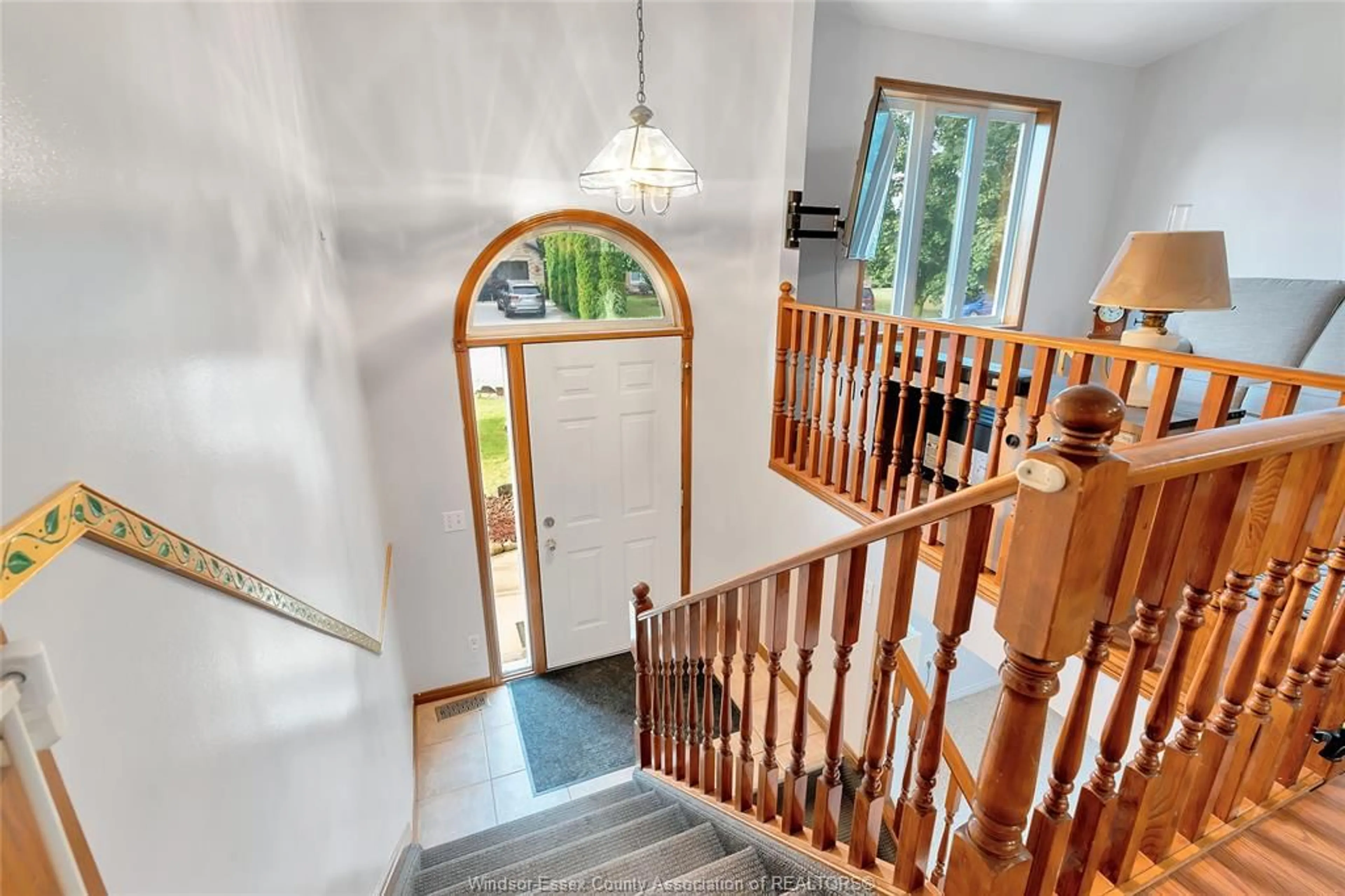 Unknown for 3 HAINER, Amherstburg Ontario N9V 4A2