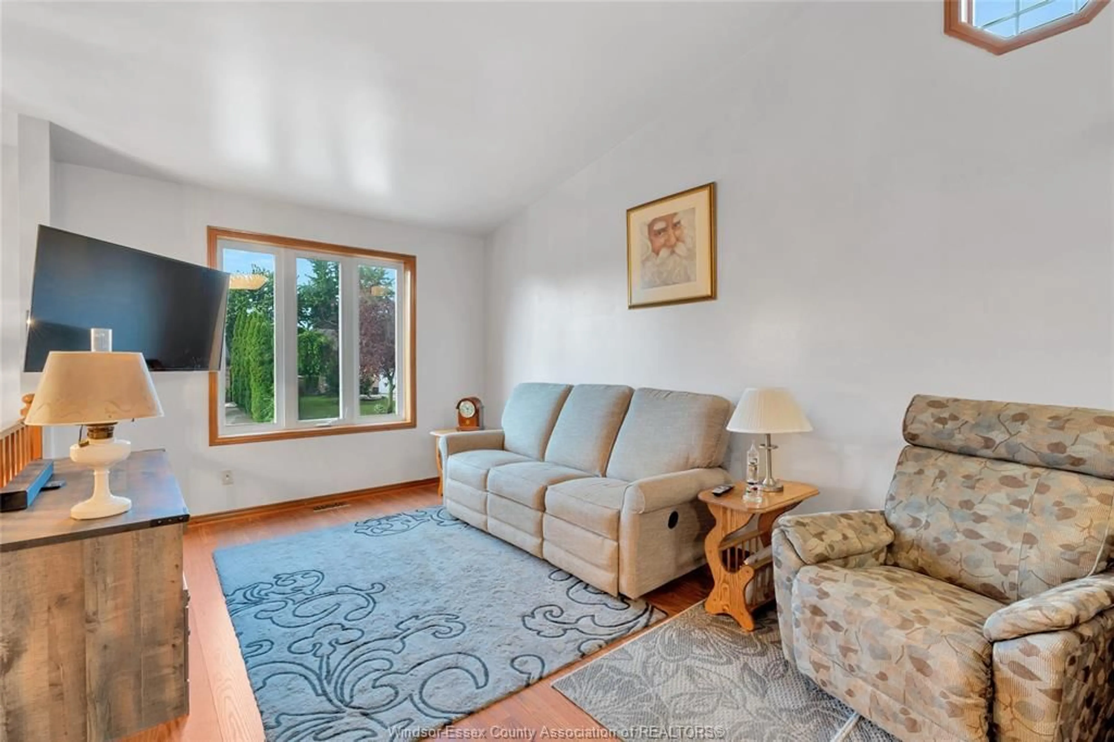 Living room with furniture, unknown for 3 HAINER, Amherstburg Ontario N9V 4A2