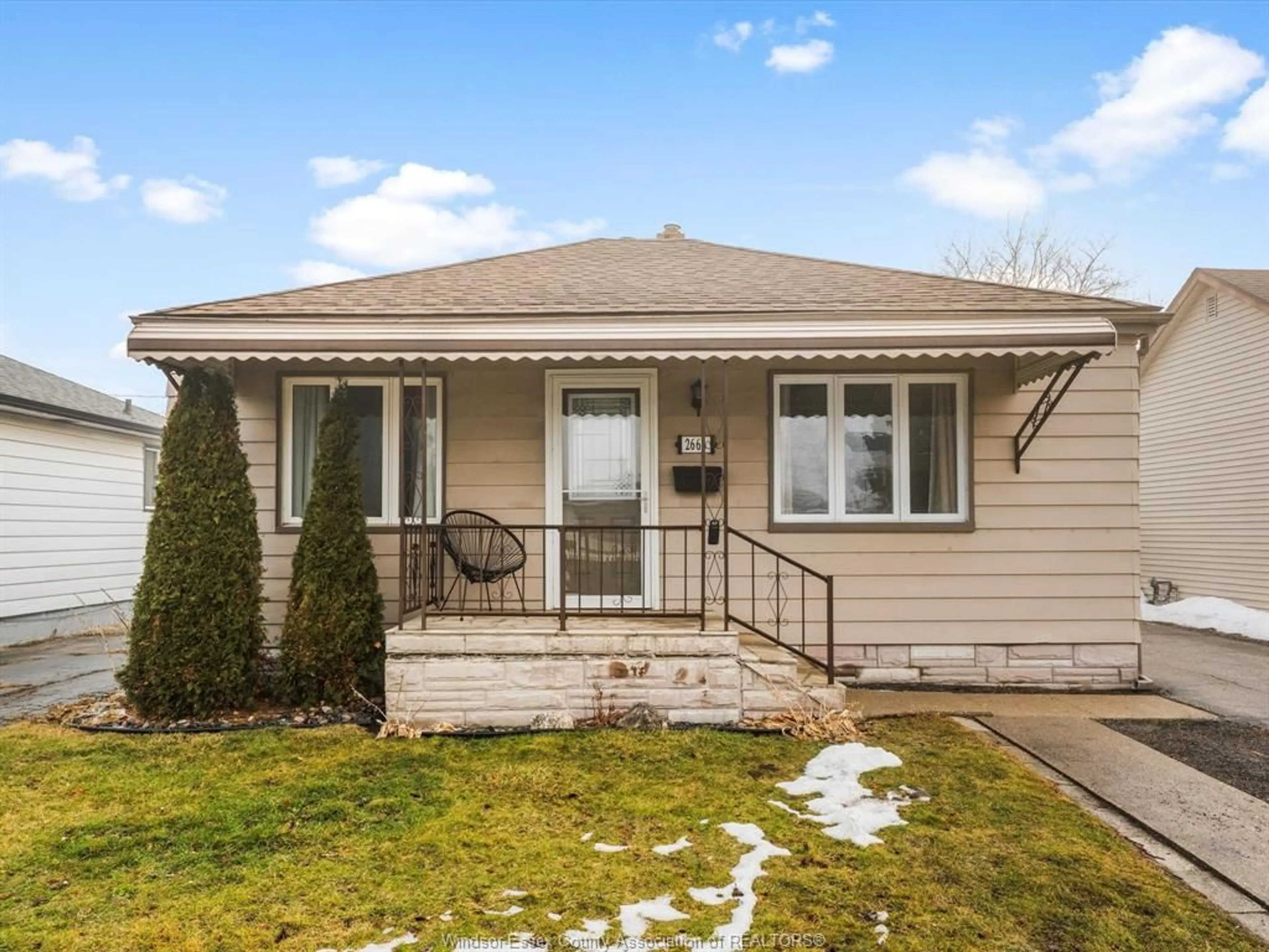 Home with vinyl exterior material, street for 2666 CHANDLER, Windsor Ontario N8W 4B3