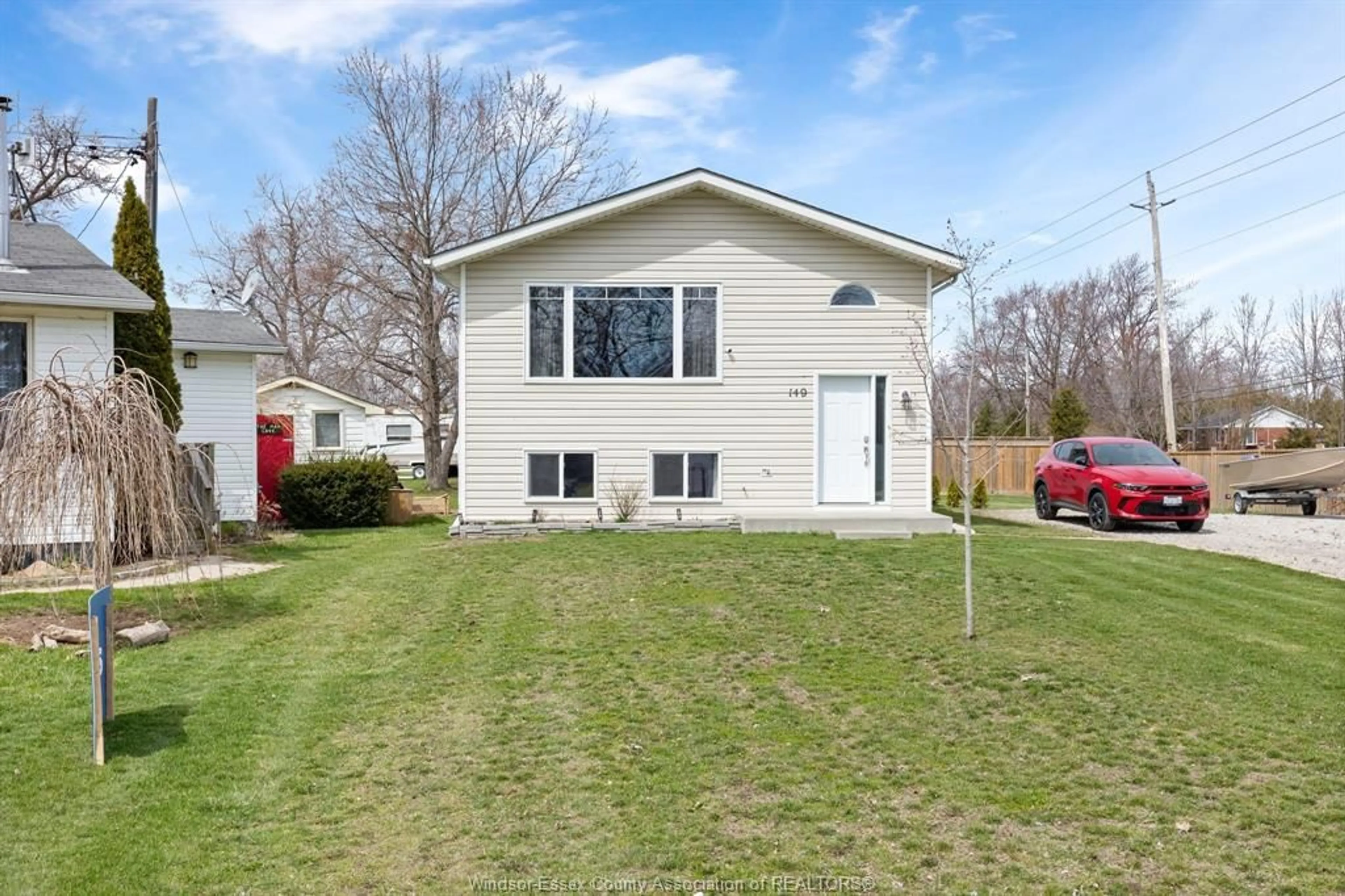 Home with vinyl exterior material, street for 149 BELLCREFT Dr, Colchester Ontario N0R 1G0