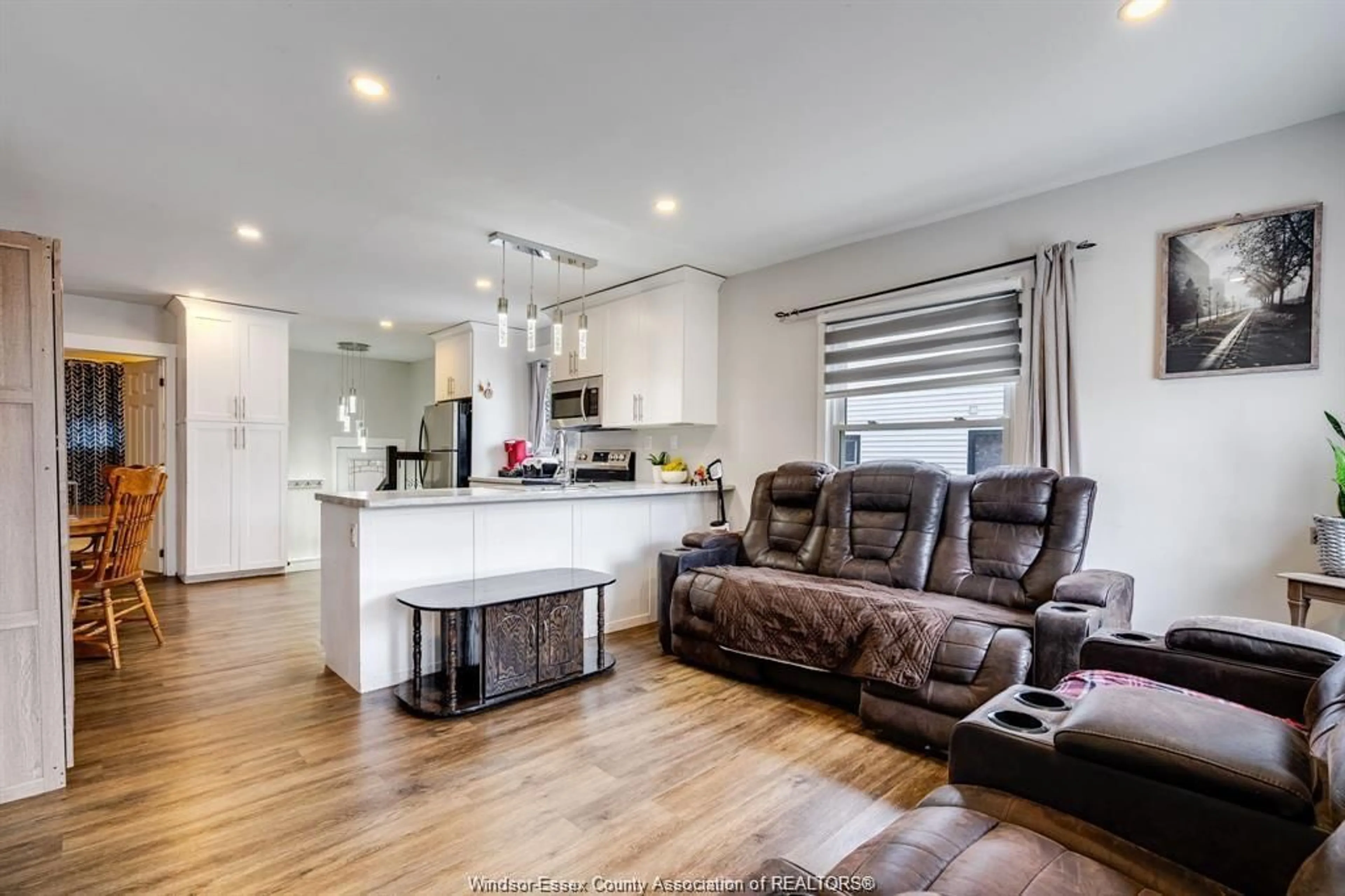 Open concept kitchen, unknown for 29 WILKINSON Dr, Leamington Ontario N8N 1A1