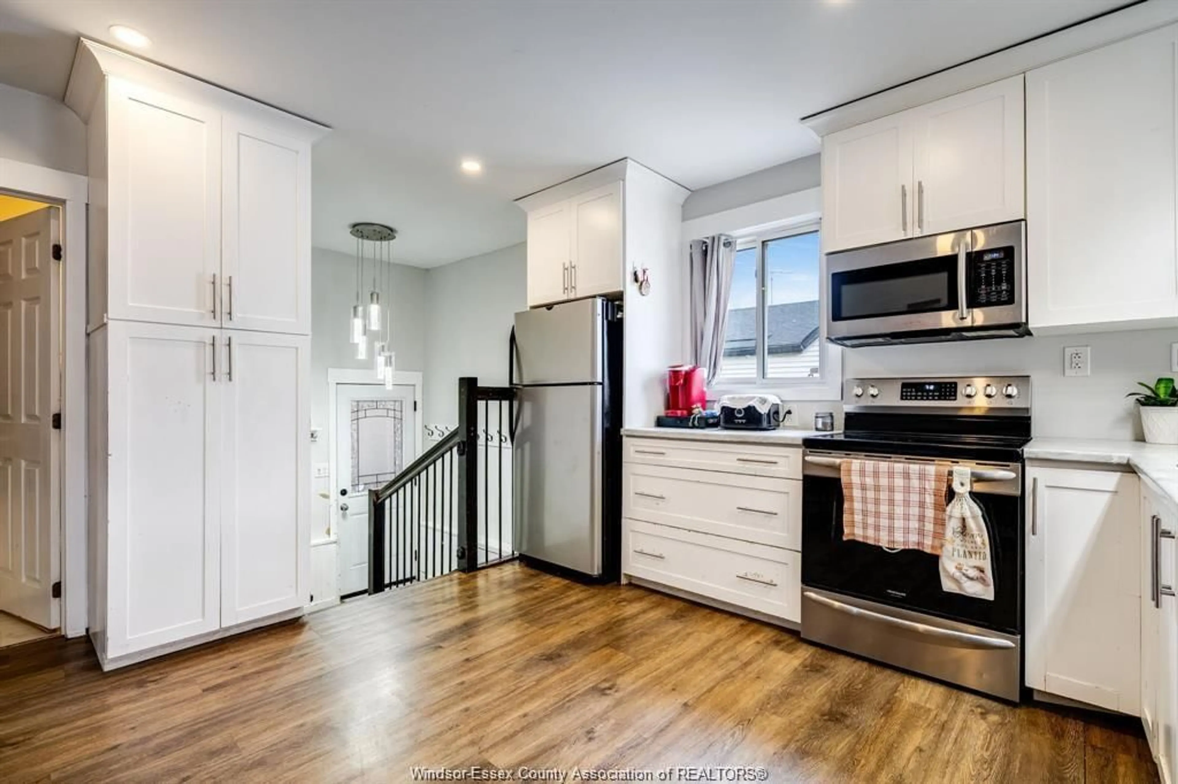 Open concept kitchen, unknown for 29 WILKINSON Dr, Leamington Ontario N8N 1A1