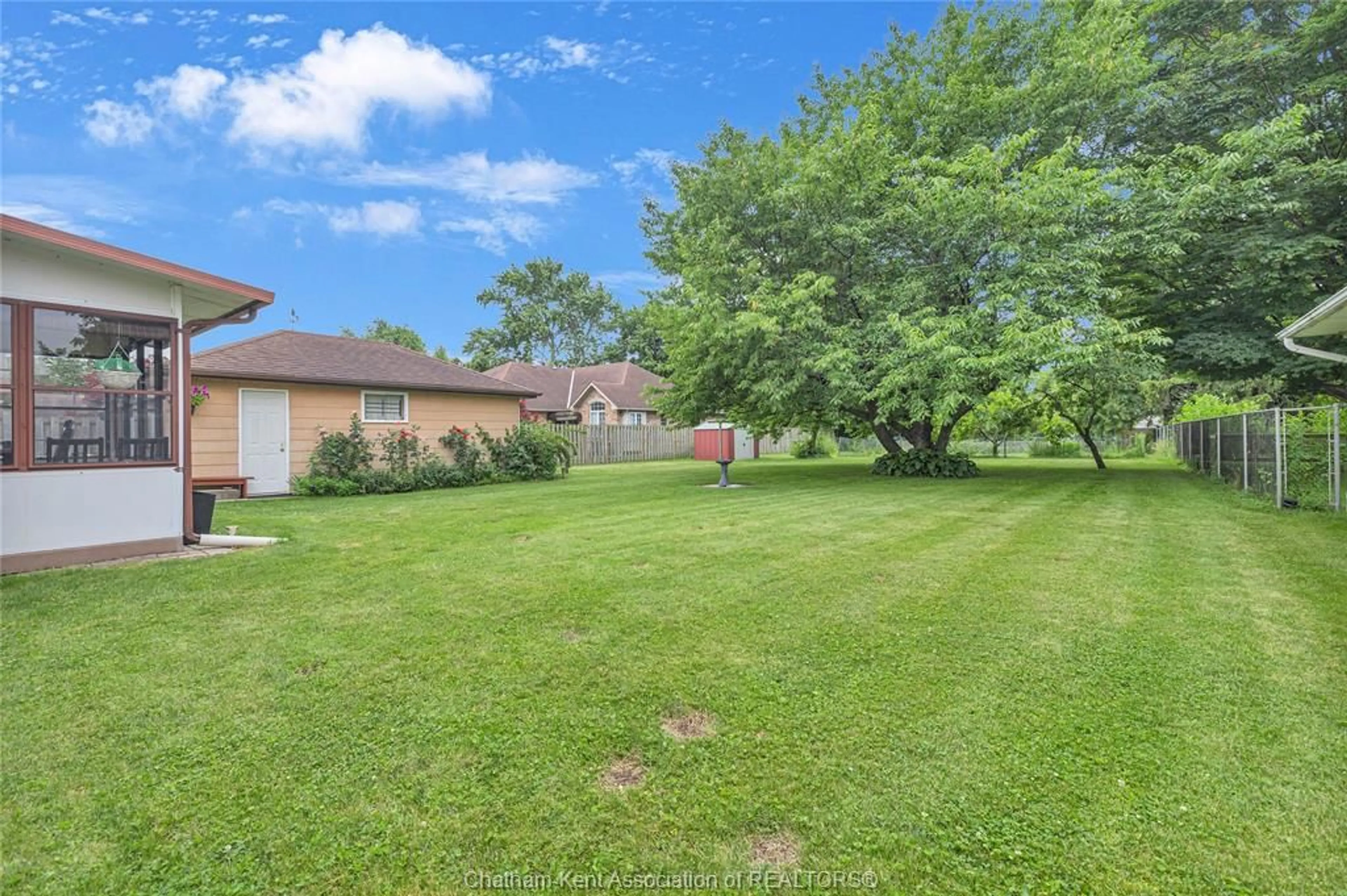 Patio, water/lake/river/ocean view for 20 Romney Rd, Chatham Ontario N7L 3S3