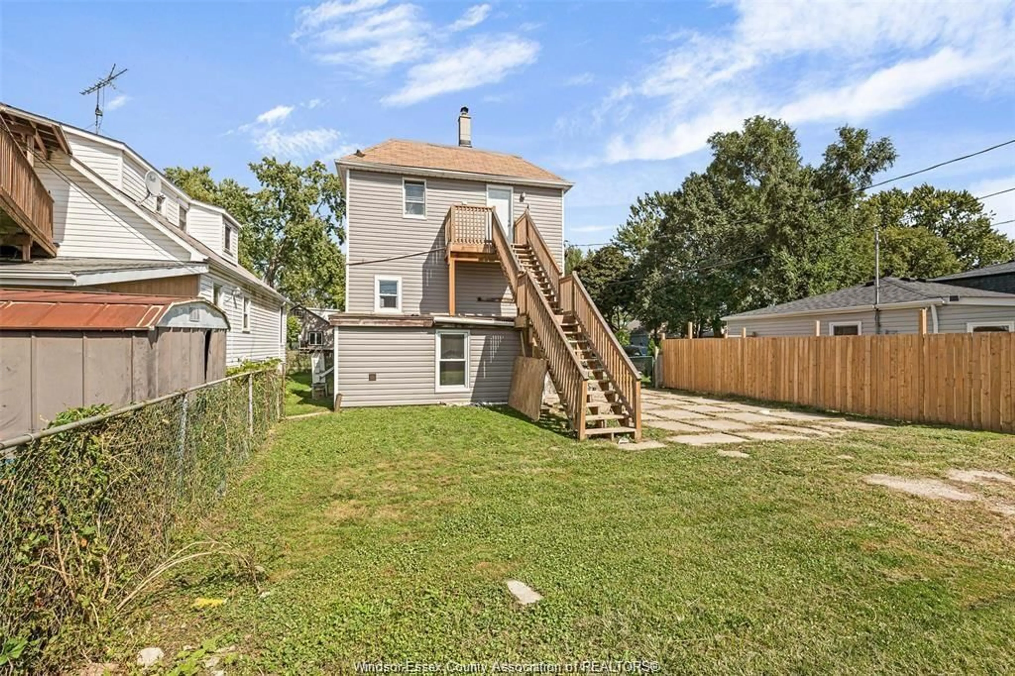 A pic from outside/outdoor area/front of a property/back of a property/a pic from drone, street for 2409 ALEXIS, Windsor Ontario N9A 3J6