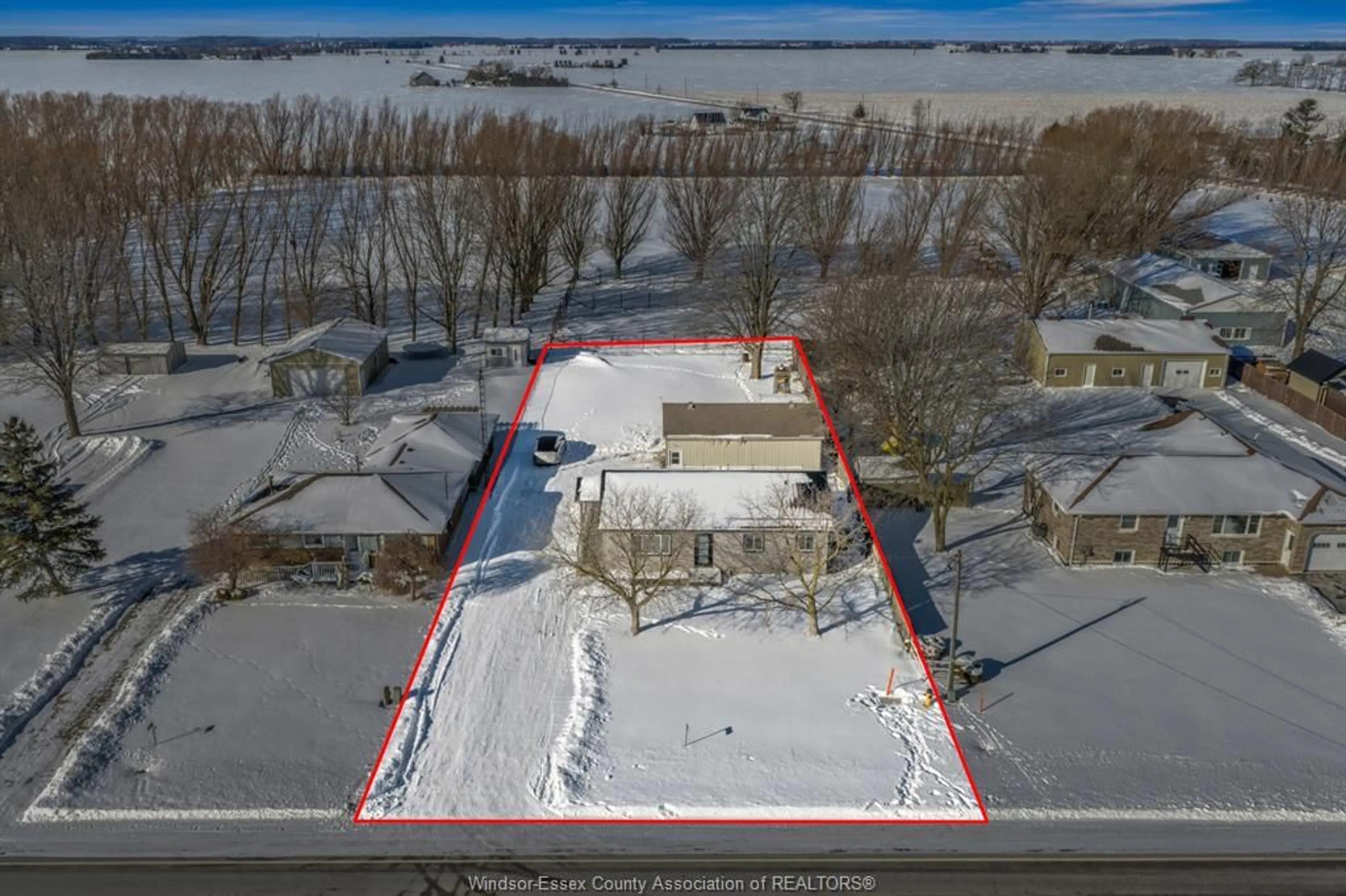 A pic from outside/outdoor area/front of a property/back of a property/a pic from drone, unknown for 739 Kent Road 1, Wheatley Ontario N0P 2P0