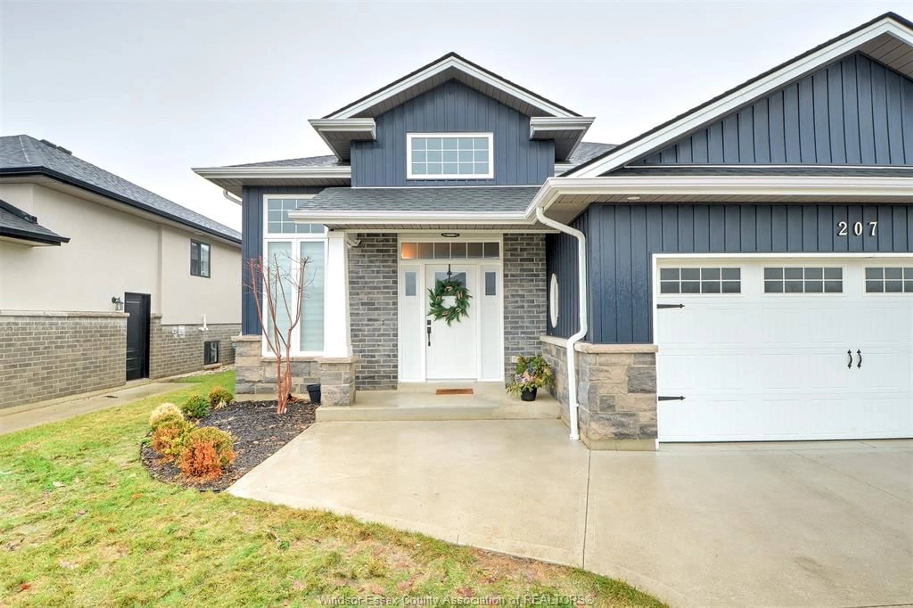 Home with vinyl exterior material, street for 207 CLARKE St, Amherstburg Ontario N9V 0G5