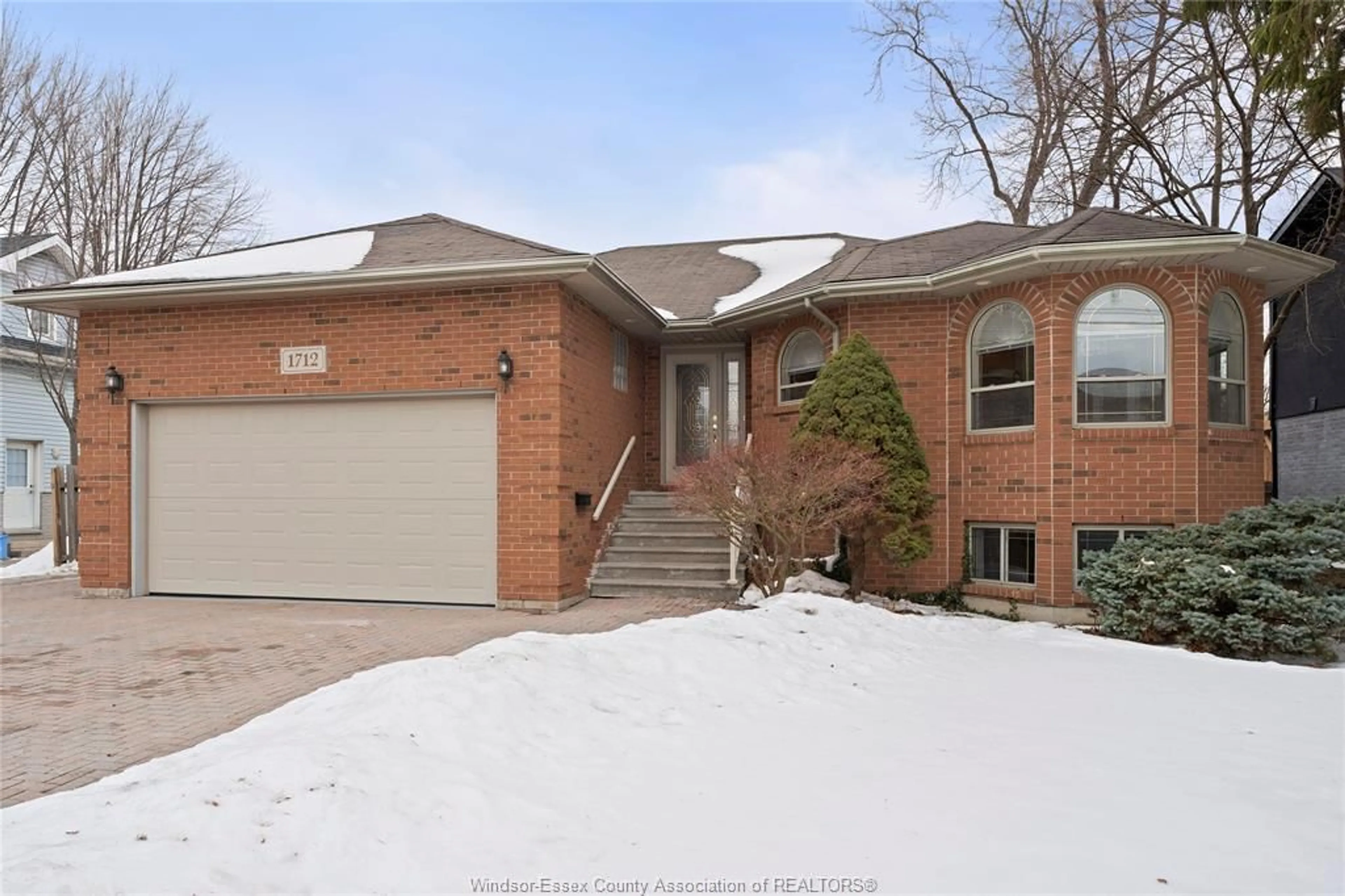 Home with brick exterior material, street for 1712 LESPERANCE, Tecumseh Ontario N8N 1Y3