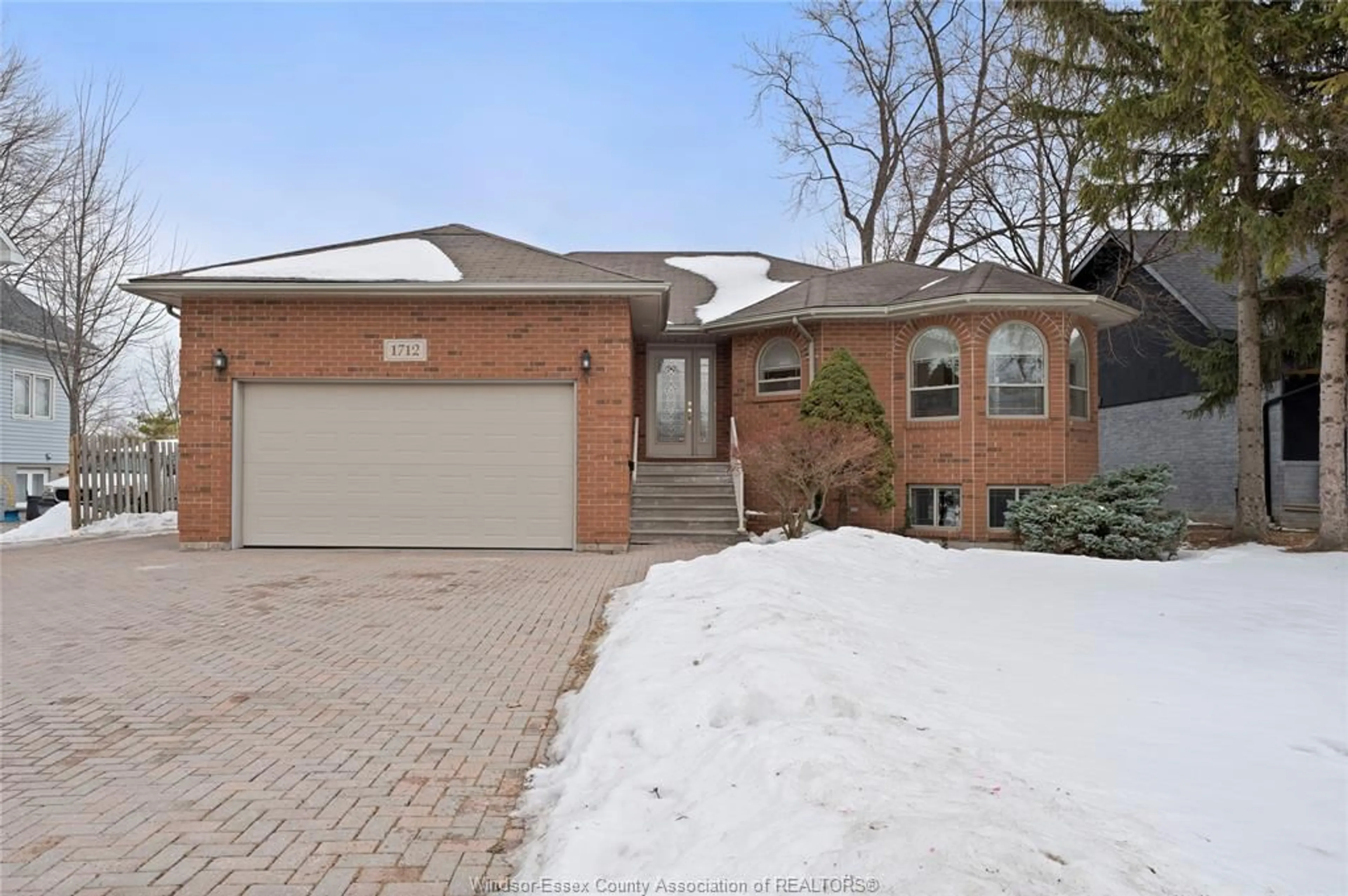 Home with brick exterior material, street for 1712 LESPERANCE, Tecumseh Ontario N8N 1Y3