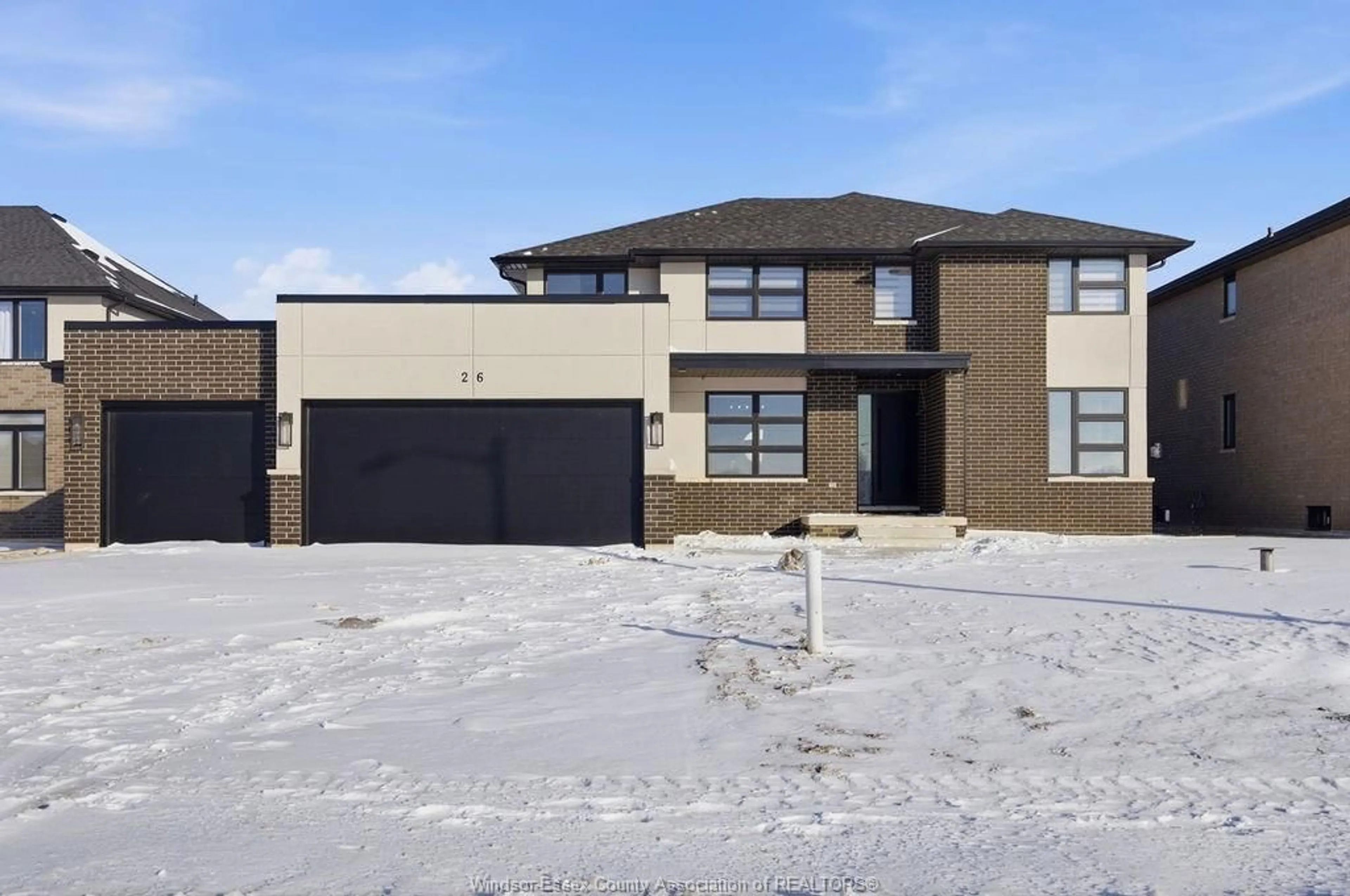 Home with brick exterior material, street for 26 GREGORY Ave, Kingsville Ontario N9Y 0C8