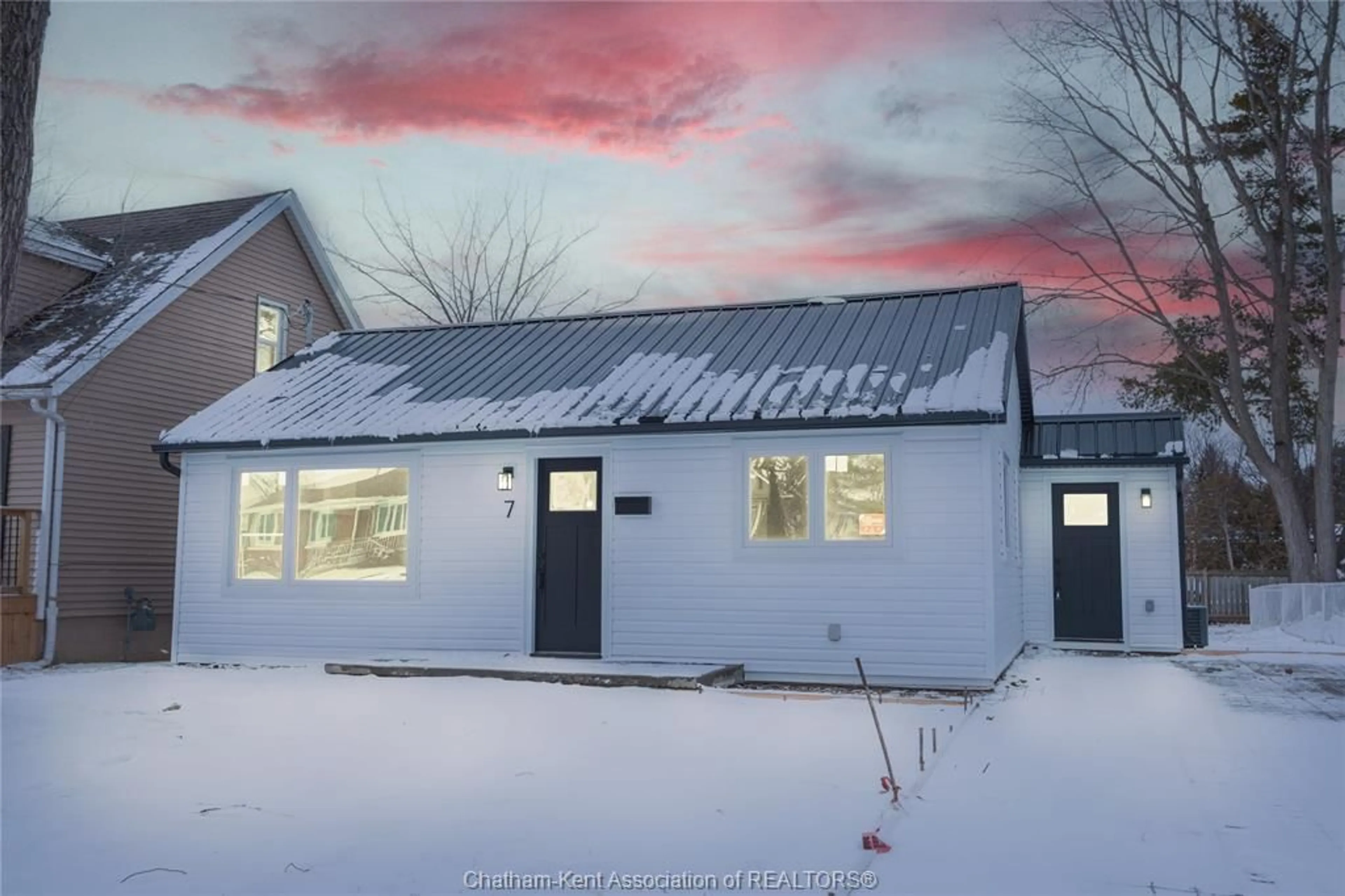 Unknown for 7 OXLEY Dr, Chatham Ontario N7L 2K5