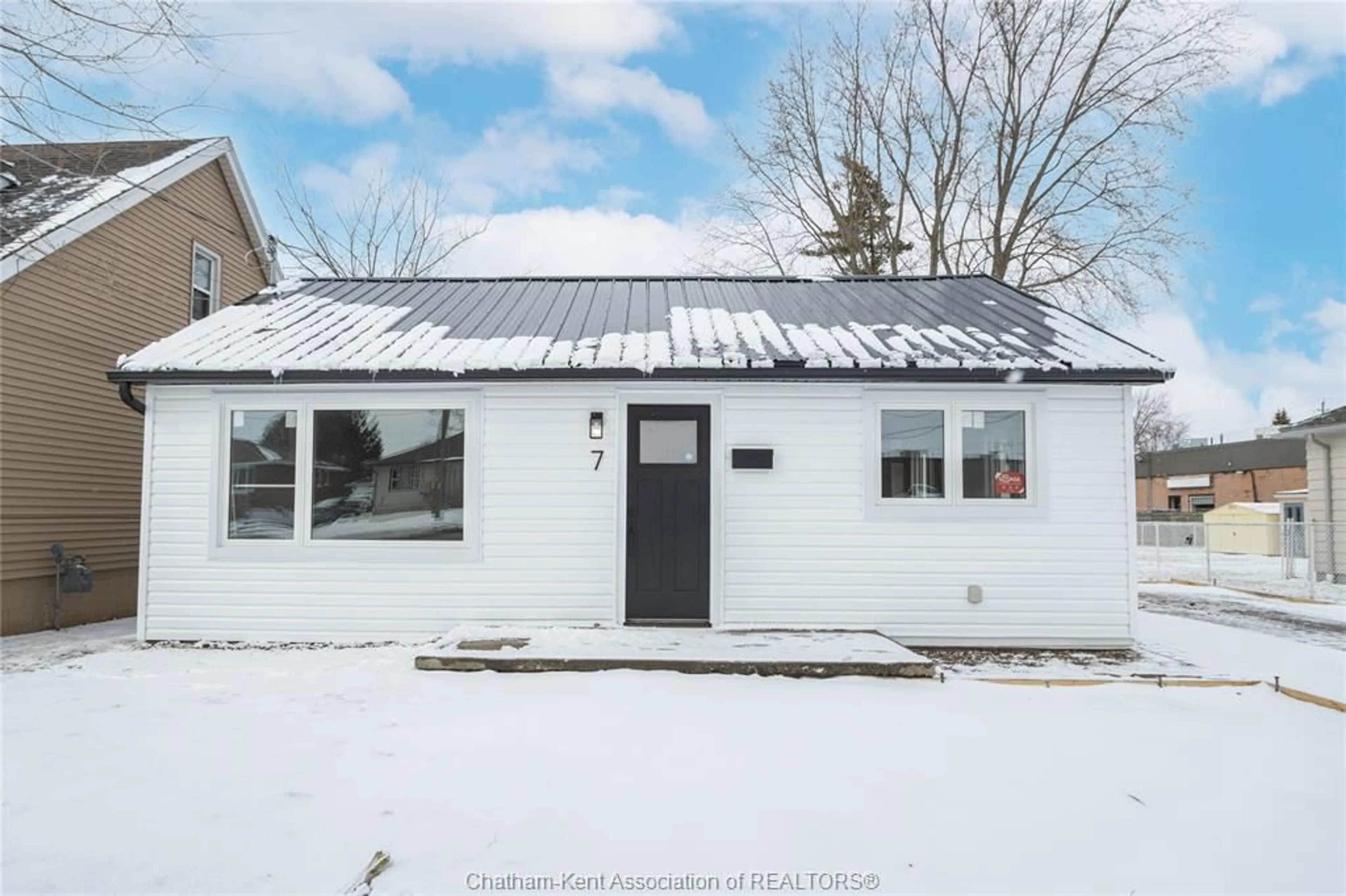 Unknown for 7 OXLEY Dr, Chatham Ontario N7L 2K5