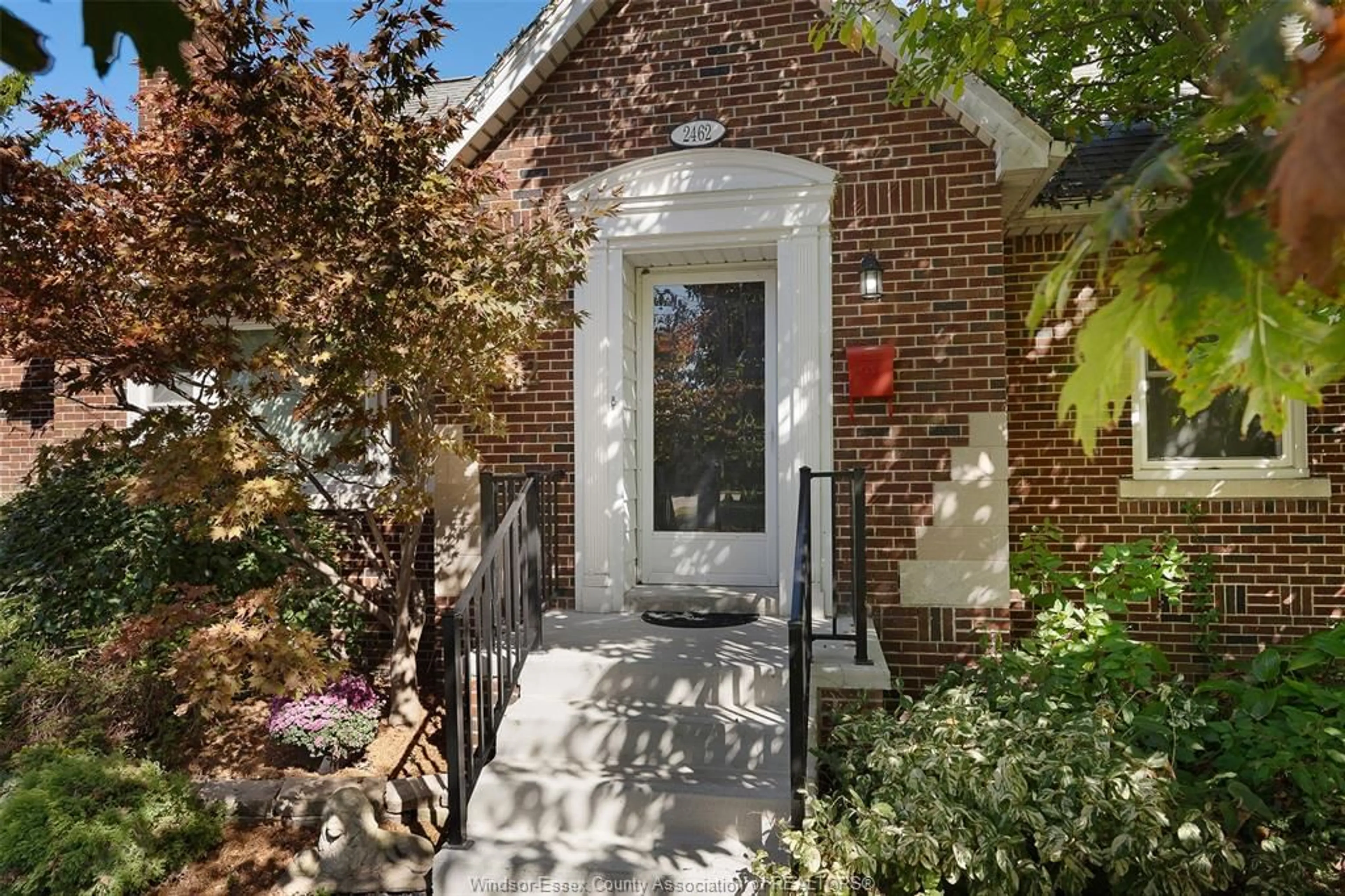 Home with brick exterior material, street for 2462 BUCKINGHAM Dr, Windsor Ontario N8T 2B5