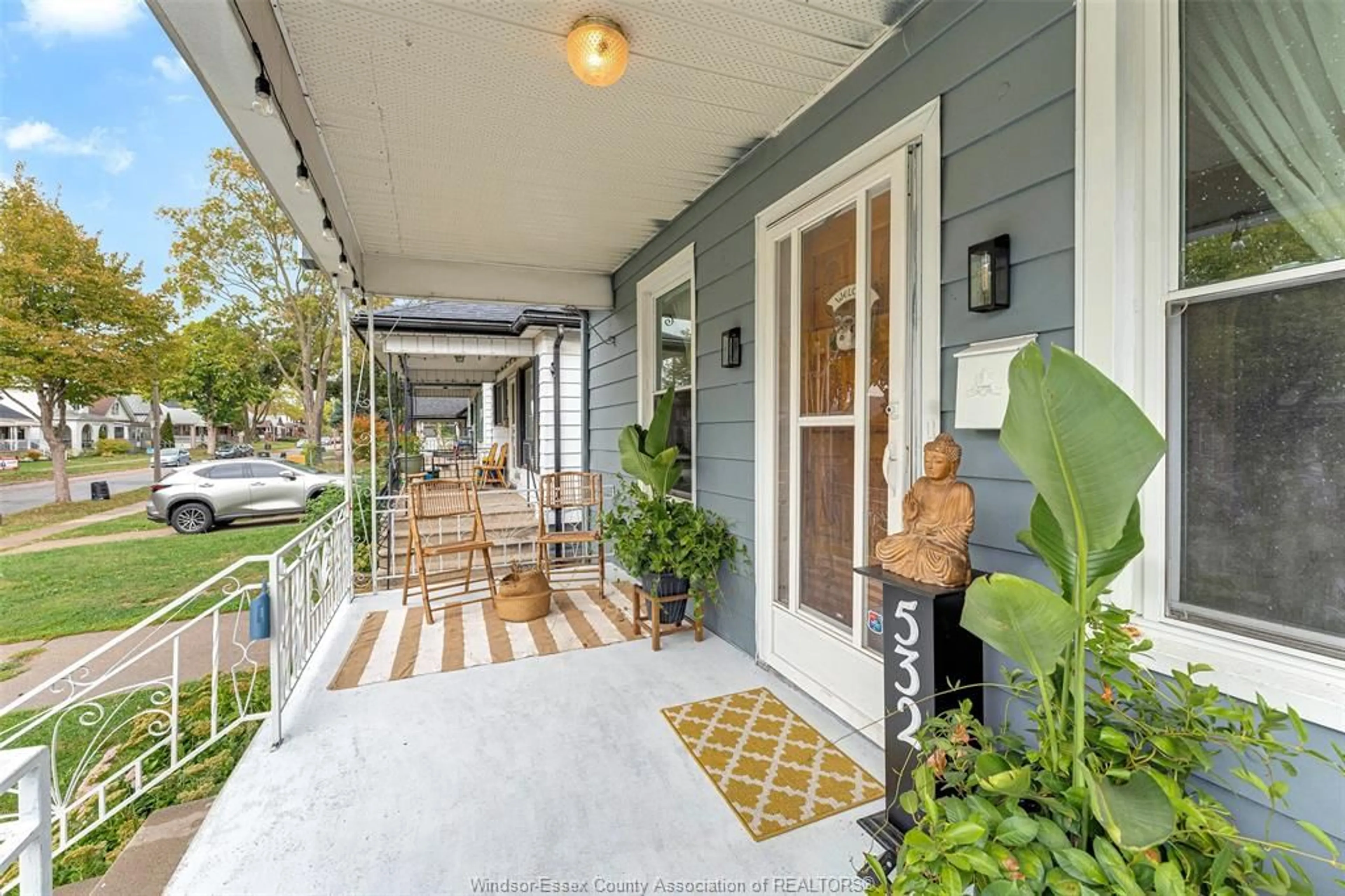 Patio, street for 532 McKay, Windsor Ontario N9B 1Z8