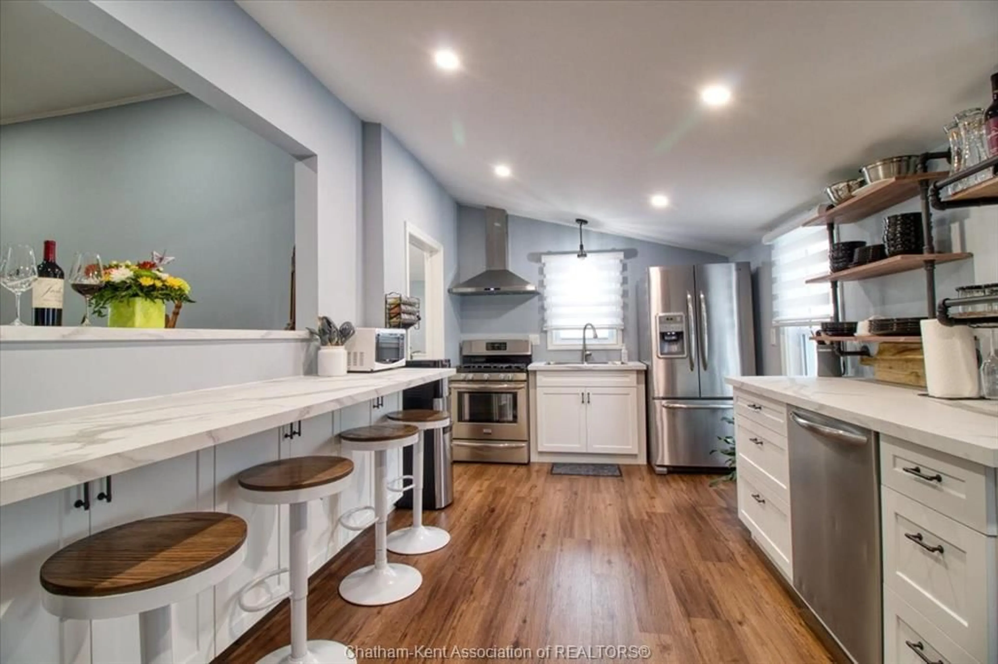 Open concept kitchen, unknown for 36 O'Neil St, Chatham Ontario N7M 3A3