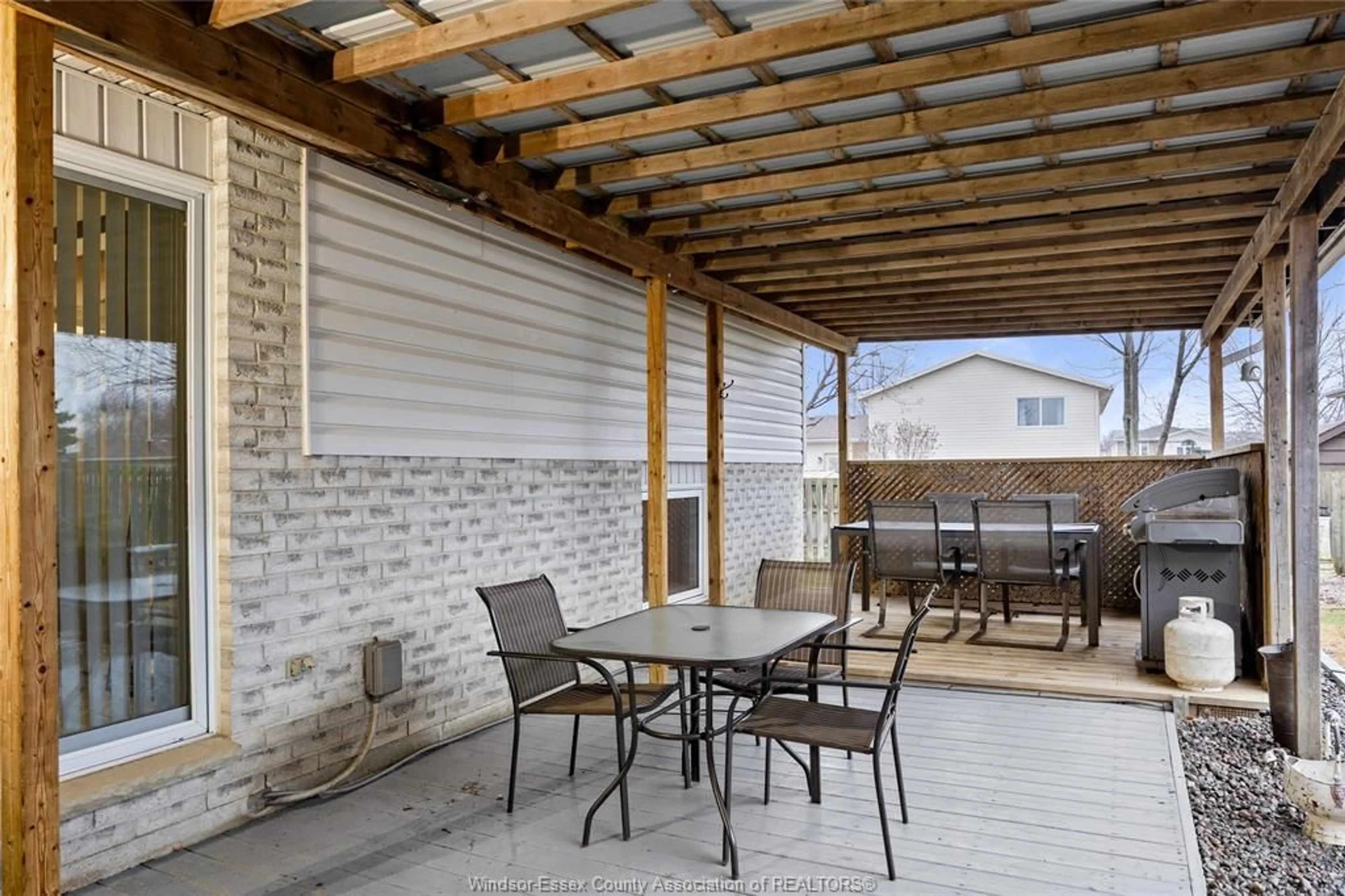 Patio, street for 7 REGAL Dr, Tilbury Ontario N0P 2L0