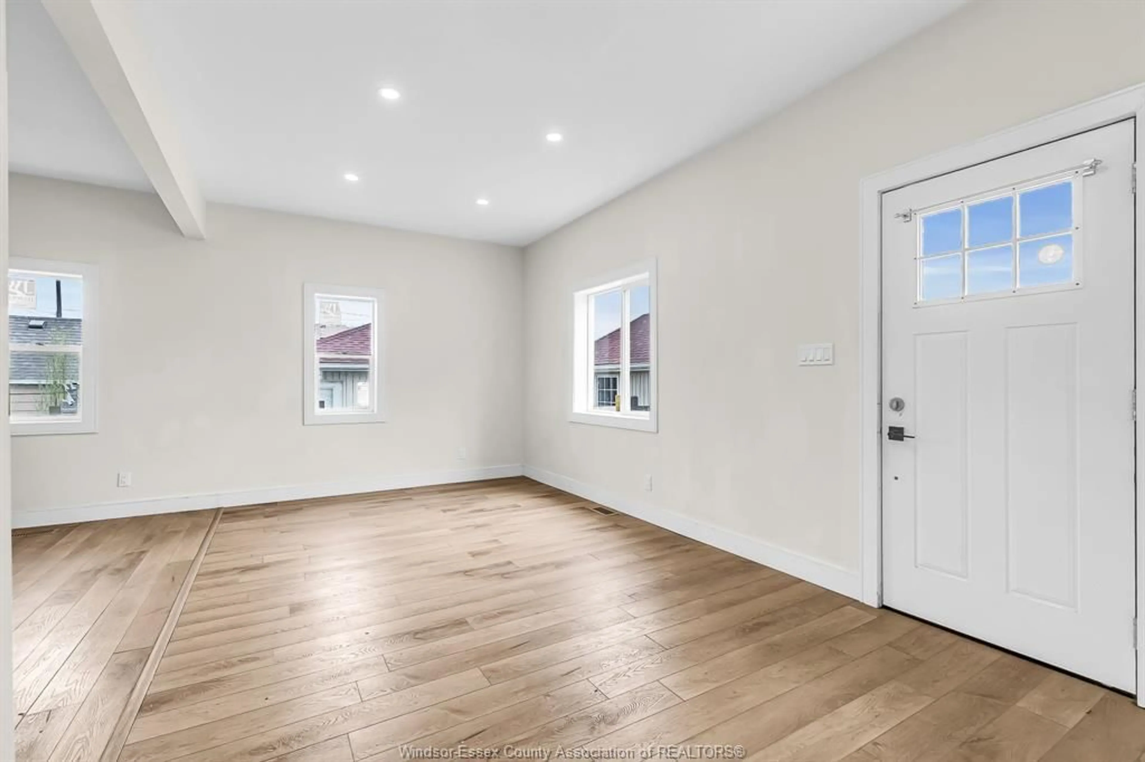 A pic of a room for 1737 DROUILLARD Rd, Windsor Ontario N8Y 2S6