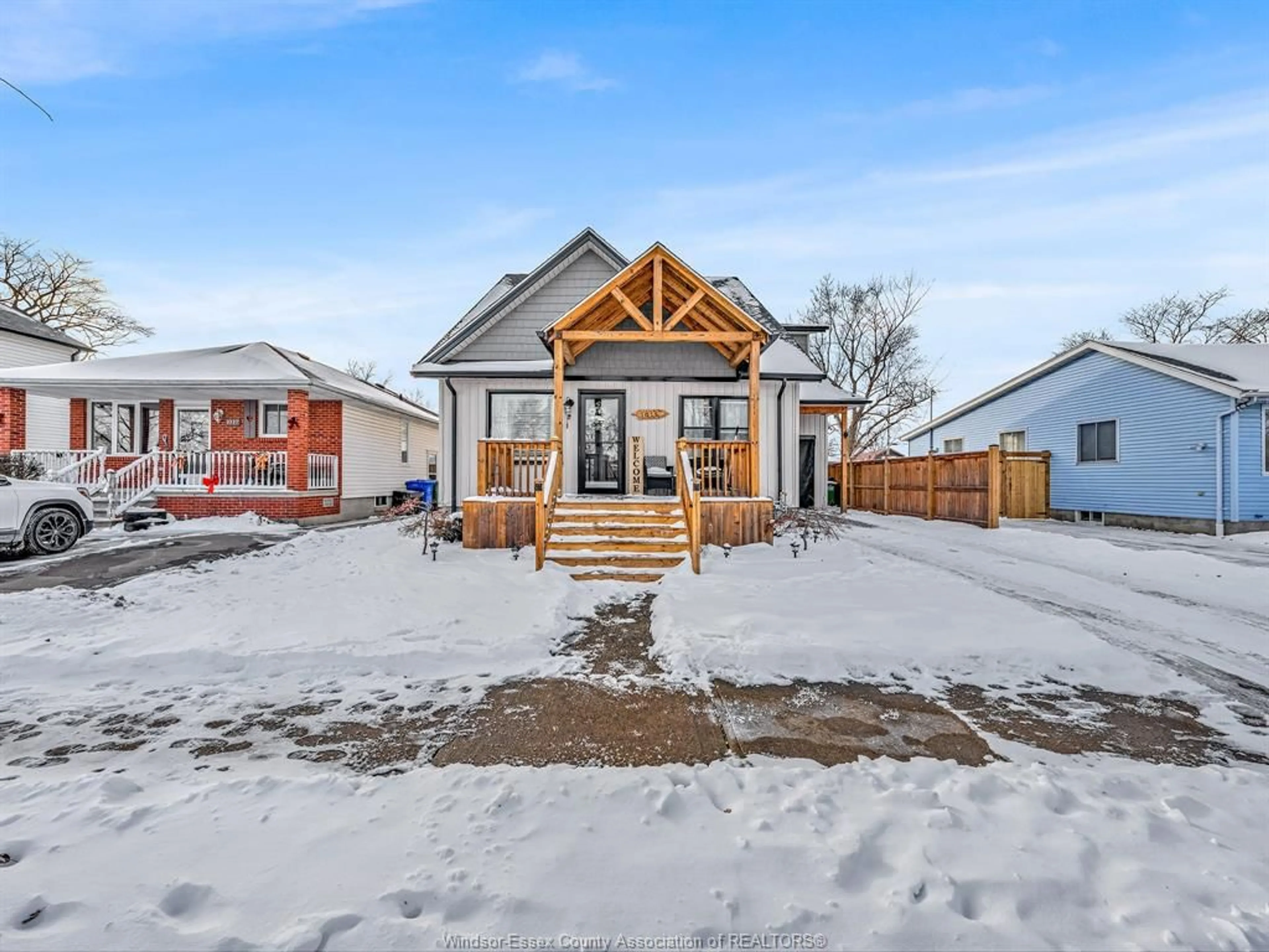 Unknown for 1015 WILLIAM, Tecumseh Ontario N8N 2A5