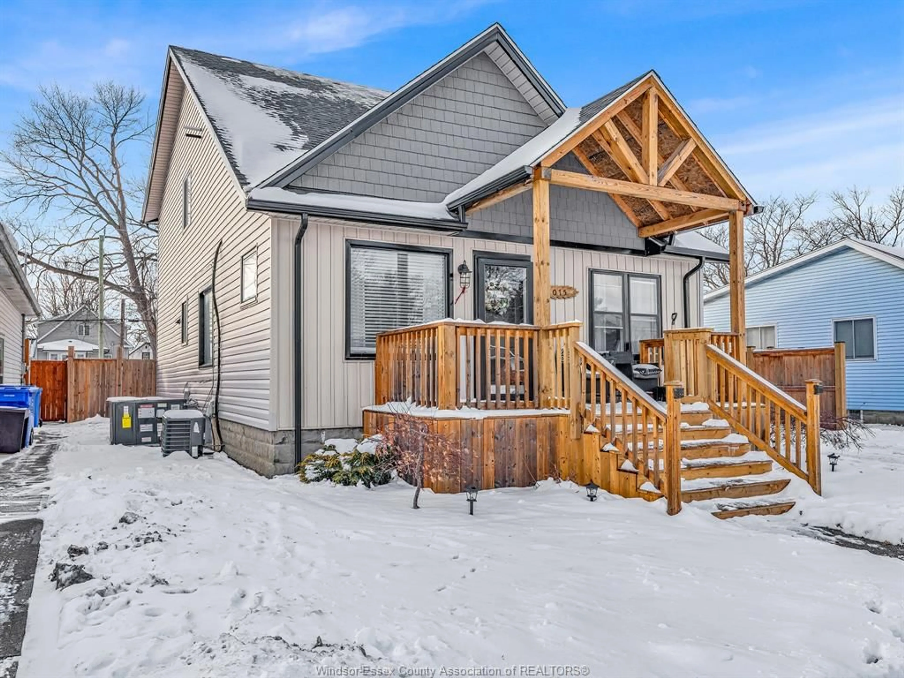 Unknown for 1015 WILLIAM, Tecumseh Ontario N8N 2A5