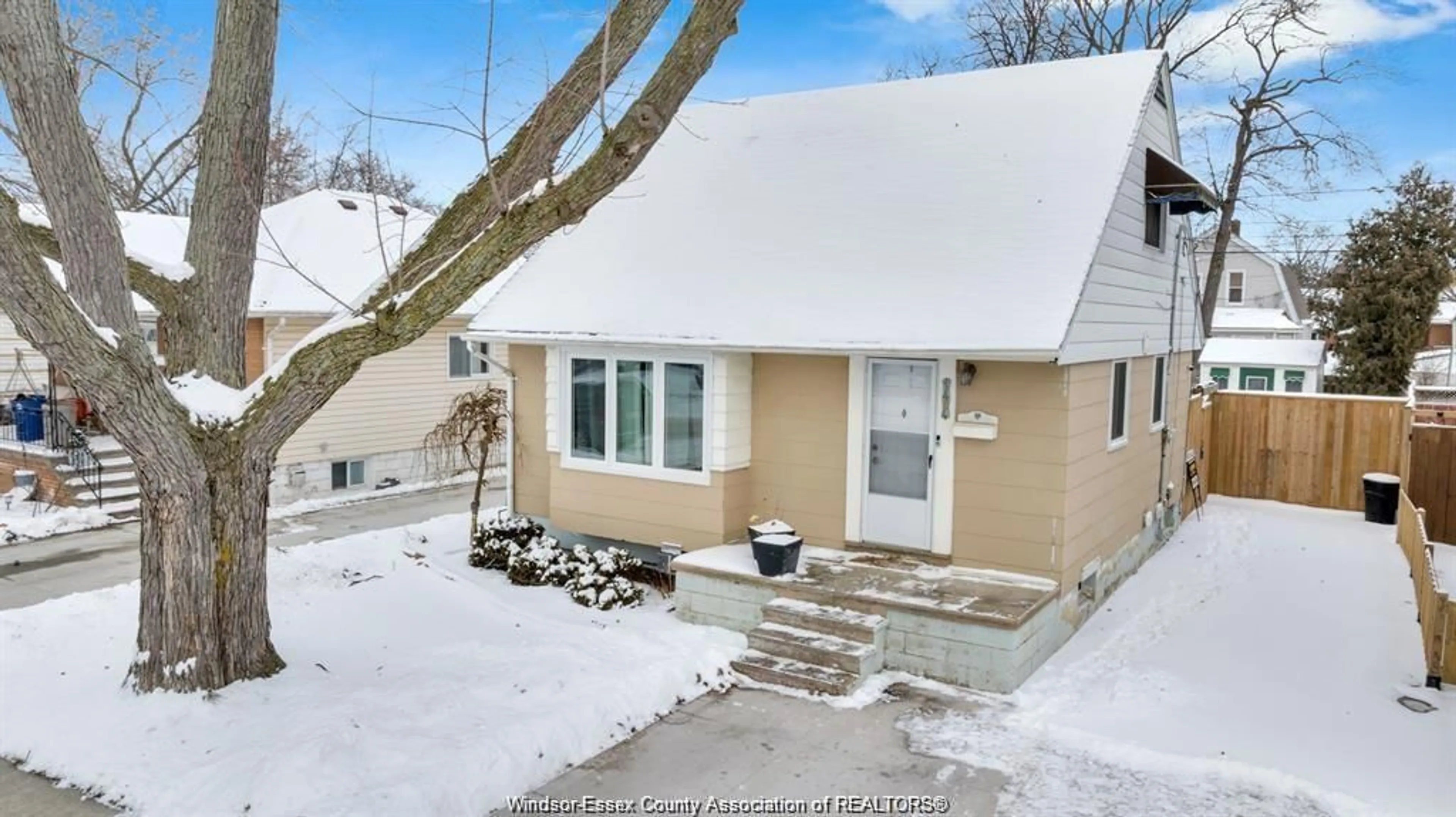 Unknown for 1484 FRANCOIS, Windsor Ontario N8Y 4L4