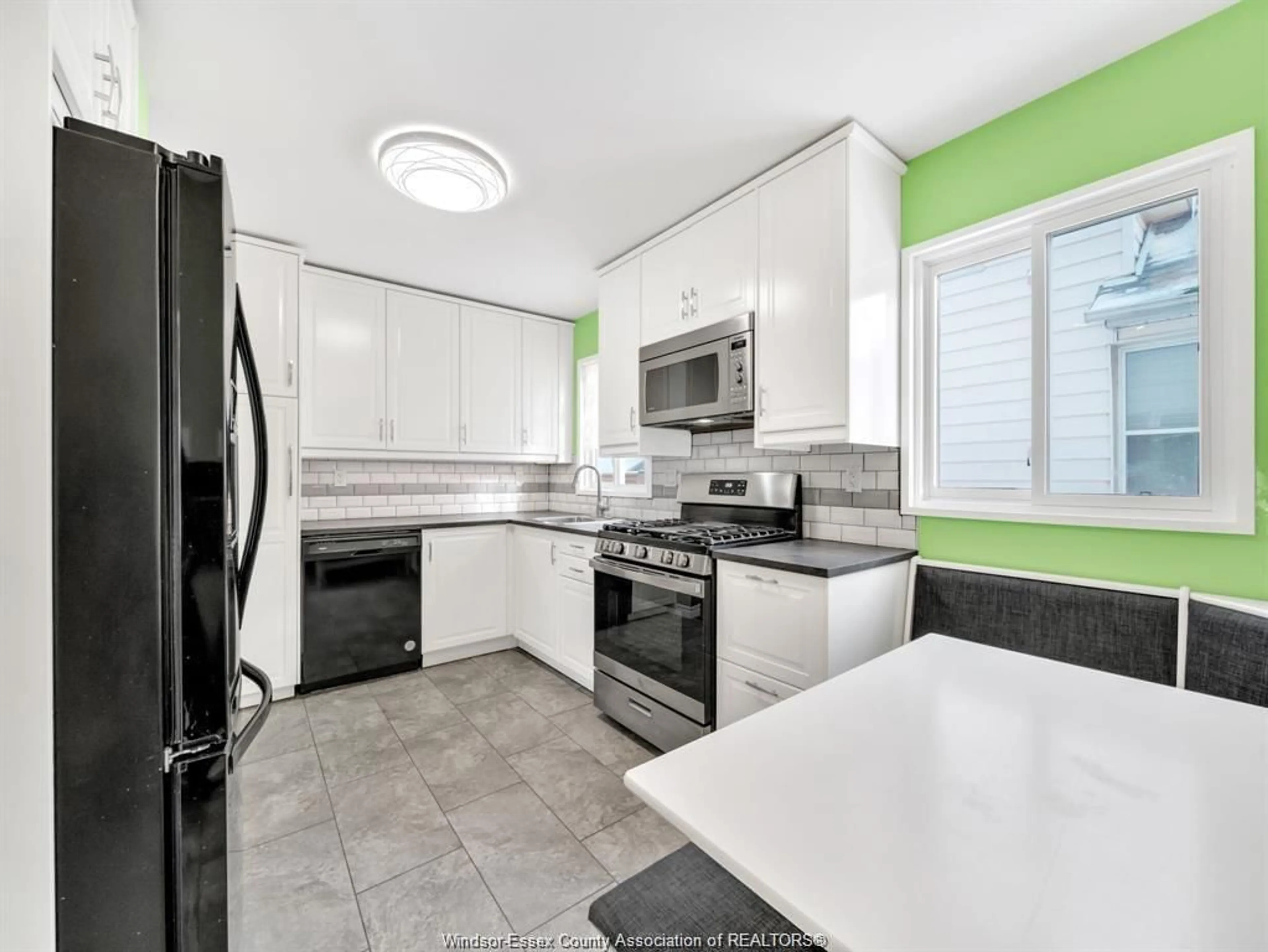 Unknown for 1484 FRANCOIS, Windsor Ontario N8Y 4L4