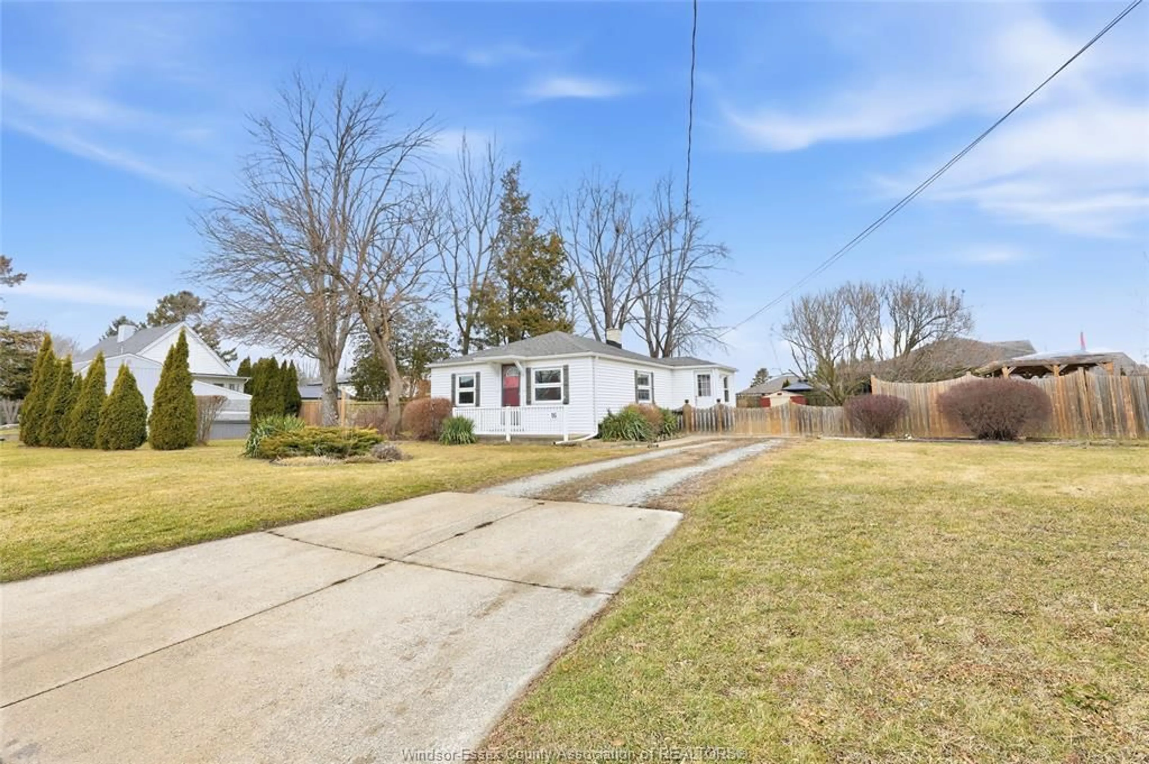 A pic from outside/outdoor area/front of a property/back of a property/a pic from drone, street for 16 MCCALLUM Ave, Kingsville Ontario N9Y 1C2