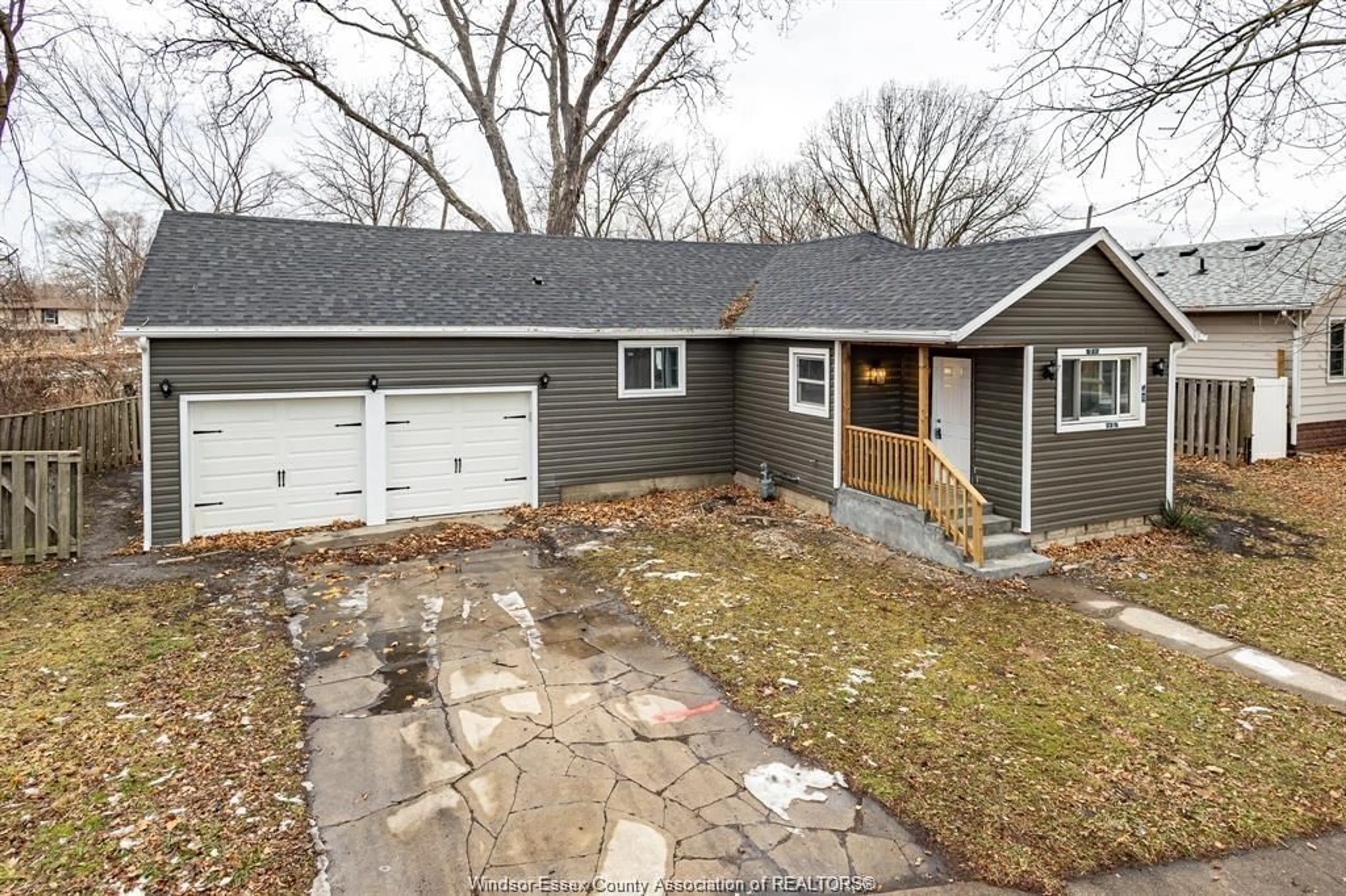 Home with vinyl exterior material, street for 1179 PRADO Pl, Windsor Ontario N8S 2H9