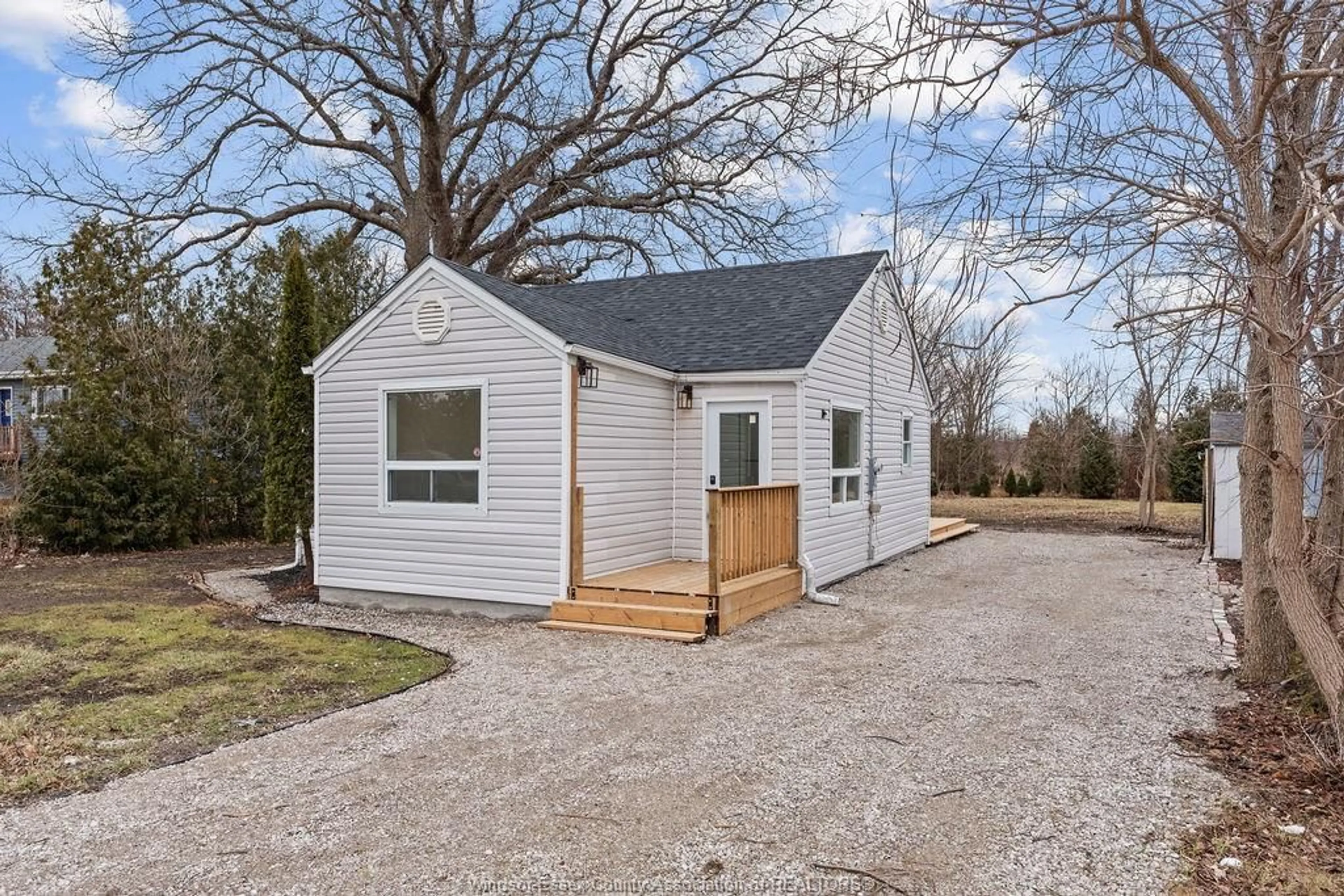 Unknown for 23 SCOTT Lane, McGregor Ontario N0R 1J0