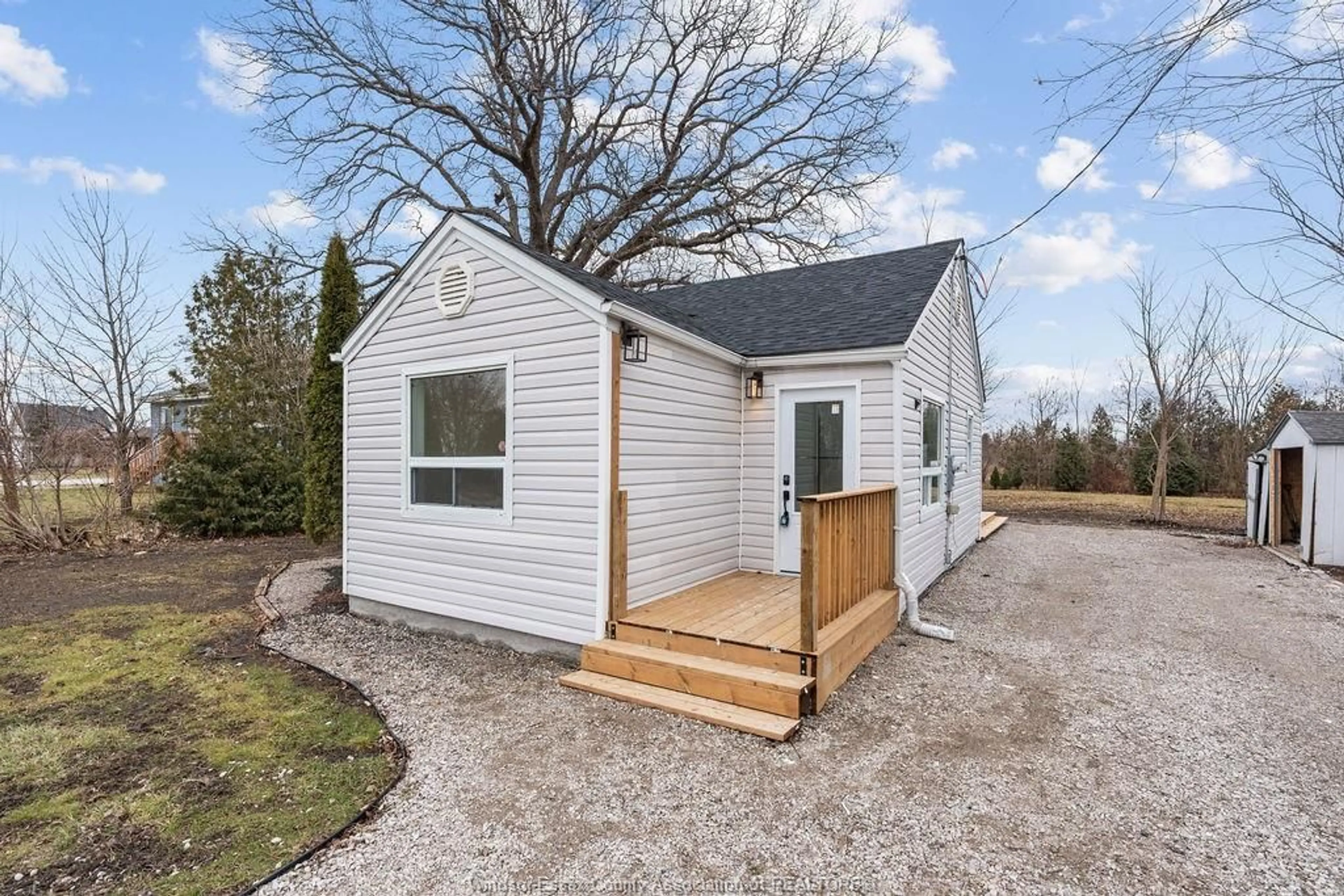 Unknown for 23 SCOTT Lane, McGregor Ontario N0R 1J0