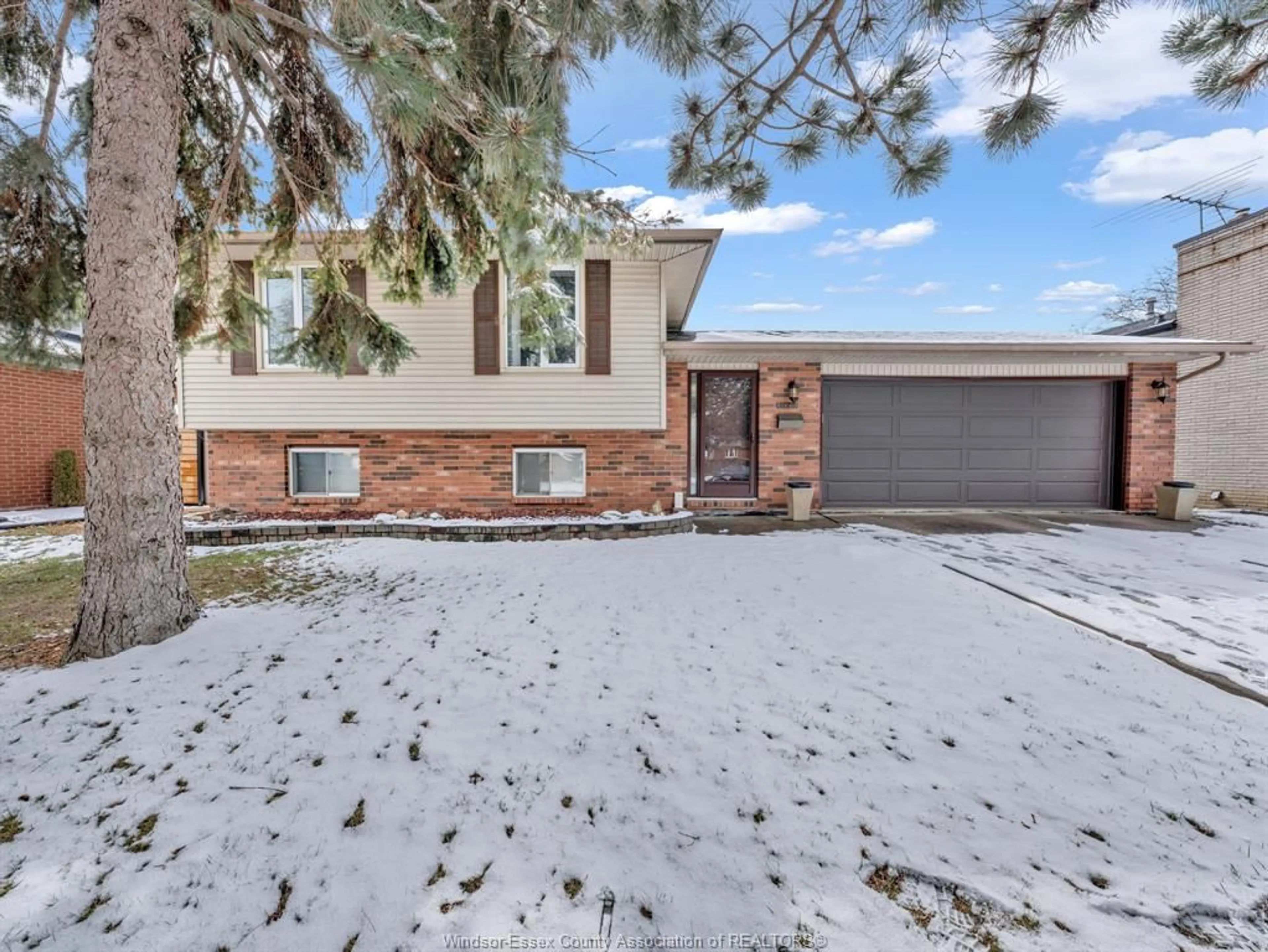 Home with brick exterior material, street for 12669 LITTLE RIVER Blvd, Tecumseh Ontario N8N 4B9