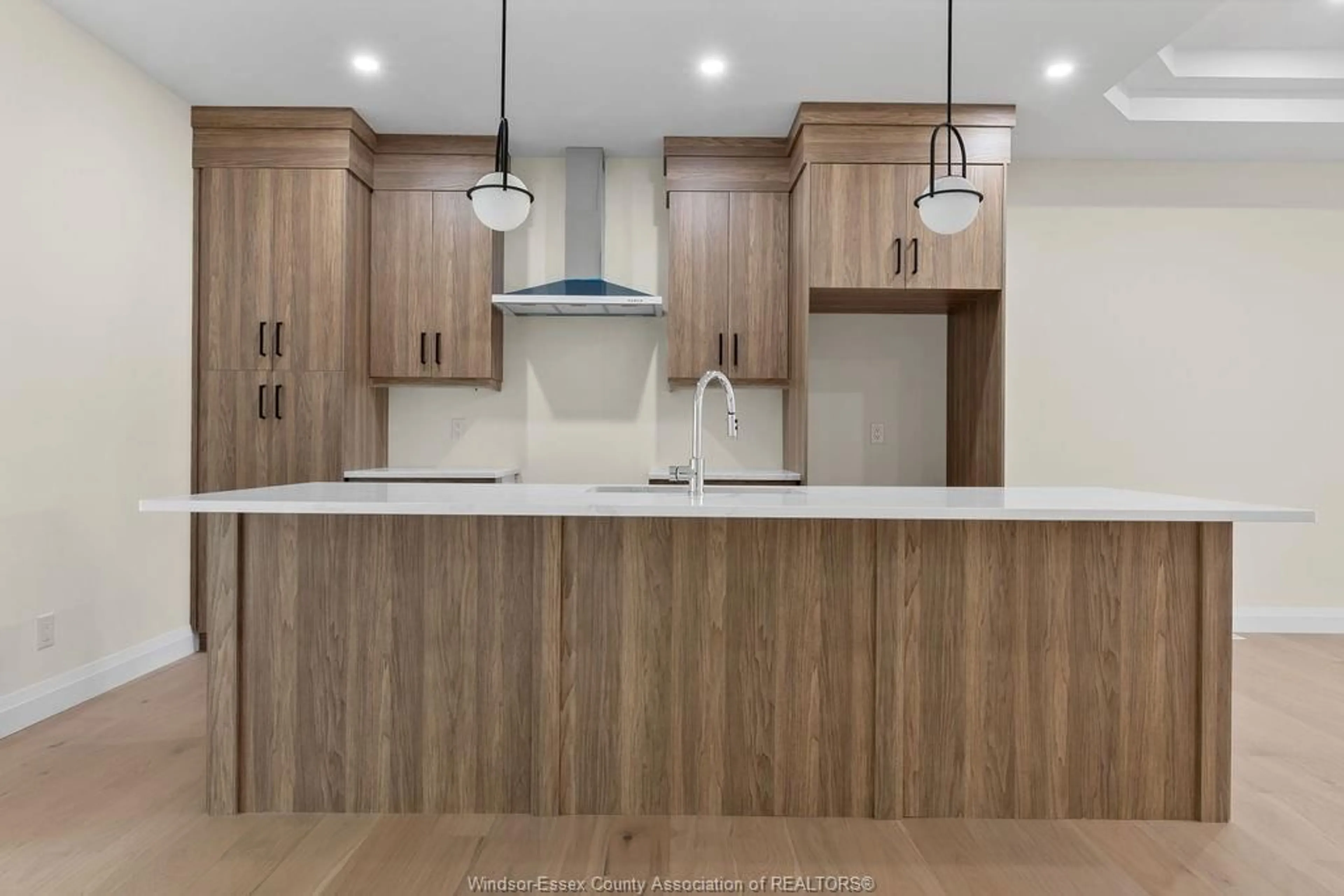 Unknown for 476 RAILWAY Ave, Lakeshore Ontario N0R 1A0