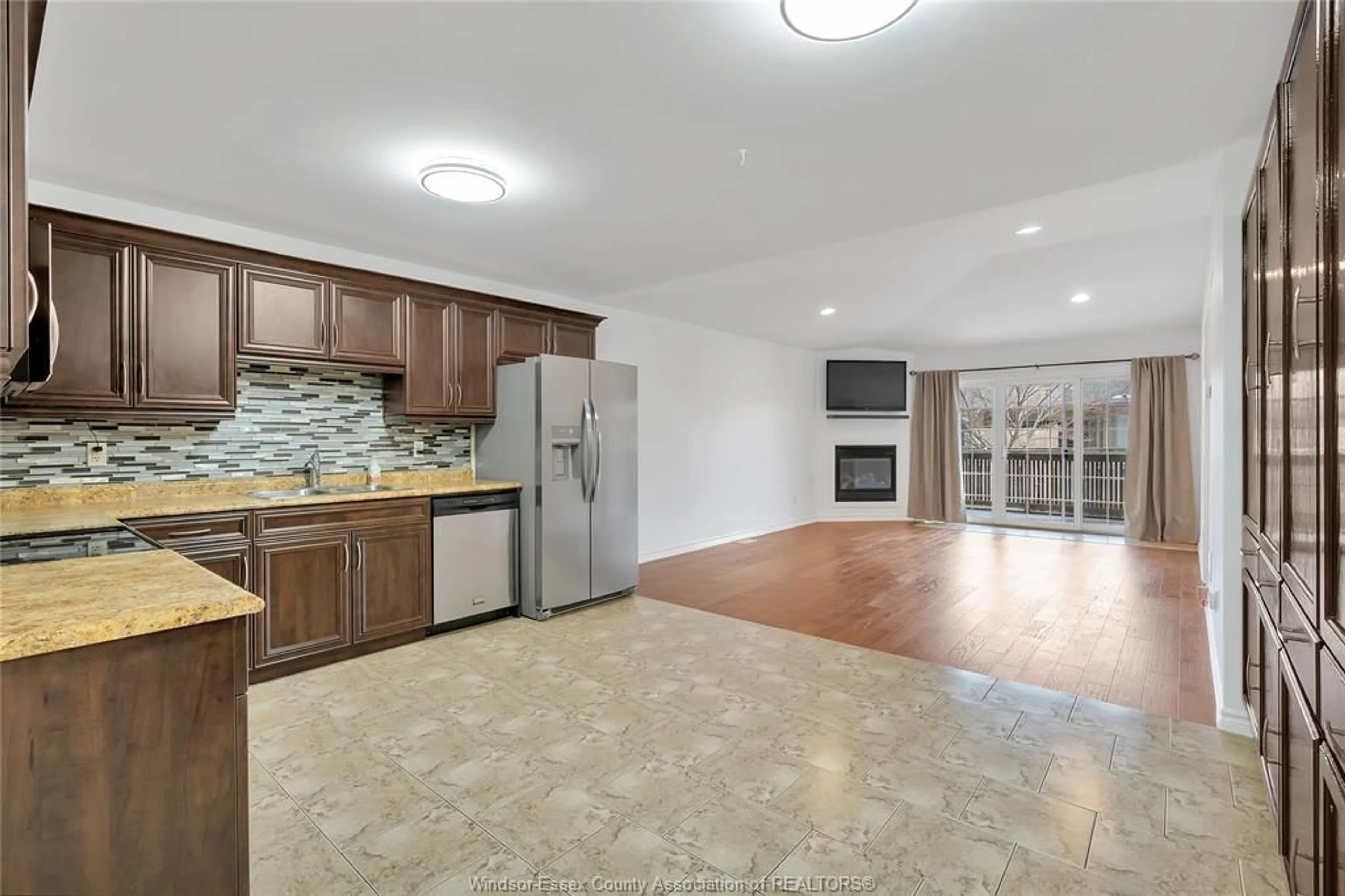Open concept kitchen, unknown for 11137 STONESCAPE, Windsor Ontario N8P 1M3