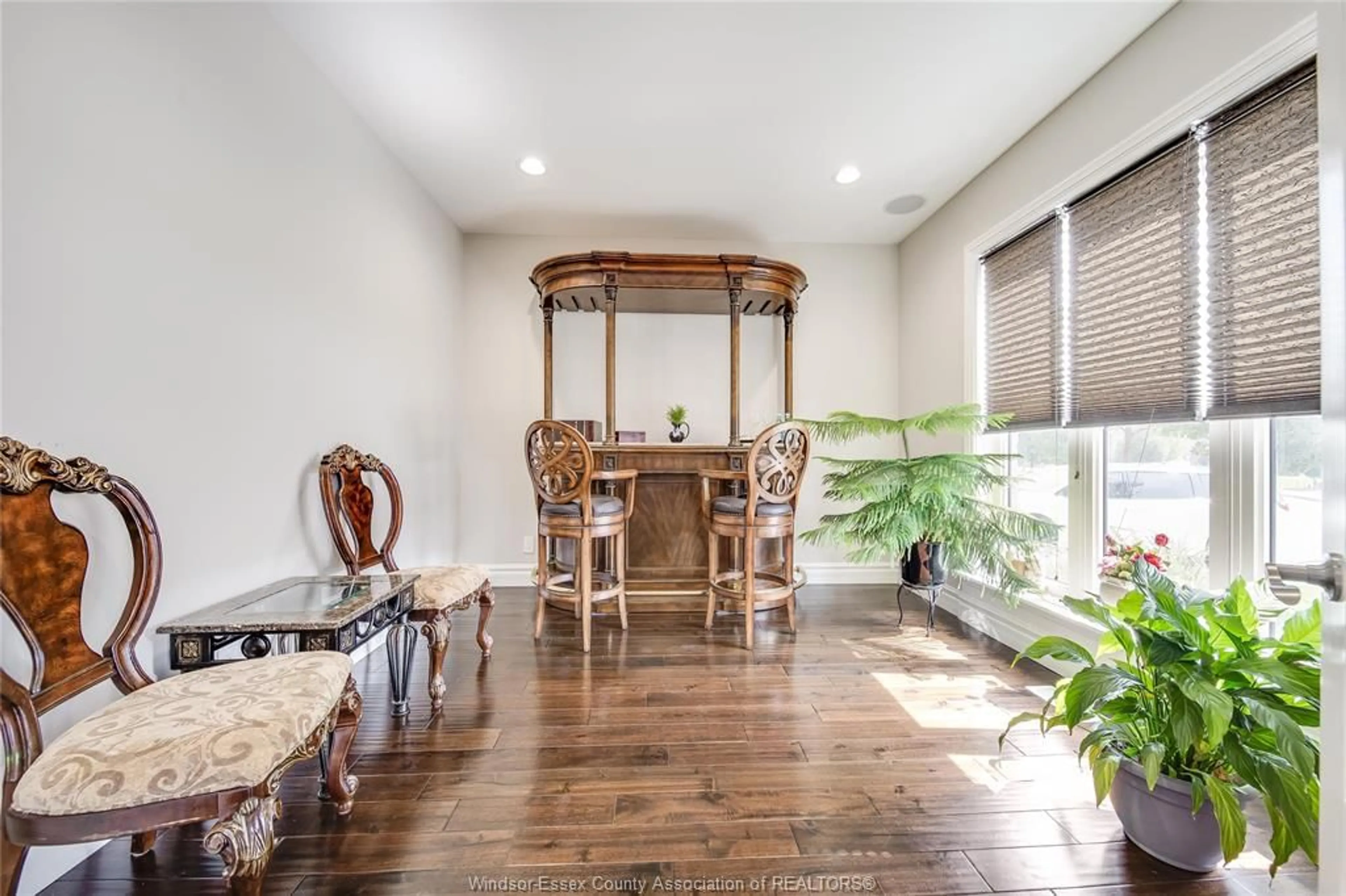 Unknown for 220 SELINA, Lakeshore Ontario N0R 1A0