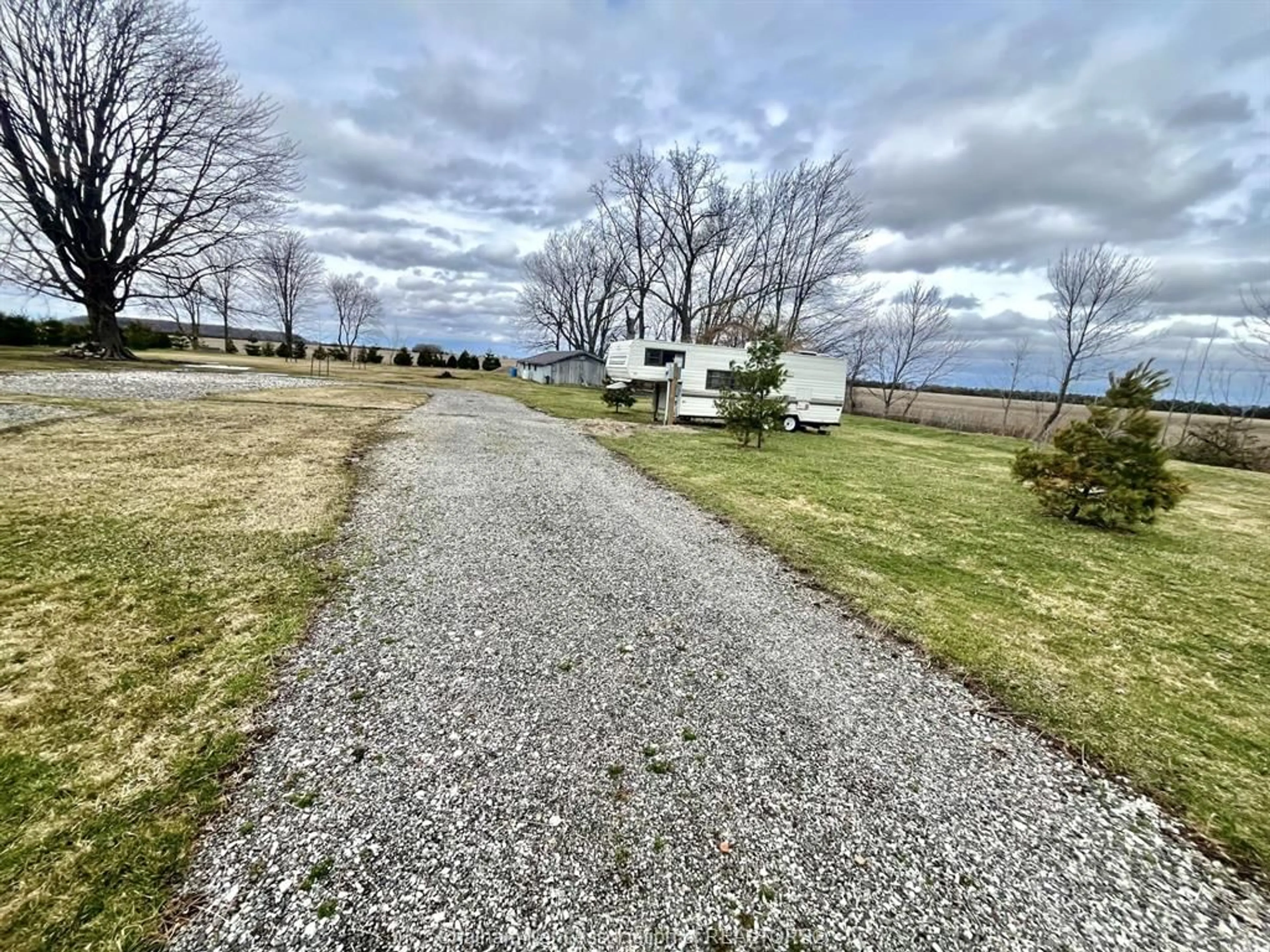 A pic from outside/outdoor area/front of a property/back of a property/a pic from drone, water/lake/river/ocean view for 5095 Talbot TRAIL Trail, Merlin Ontario N0P 1W0