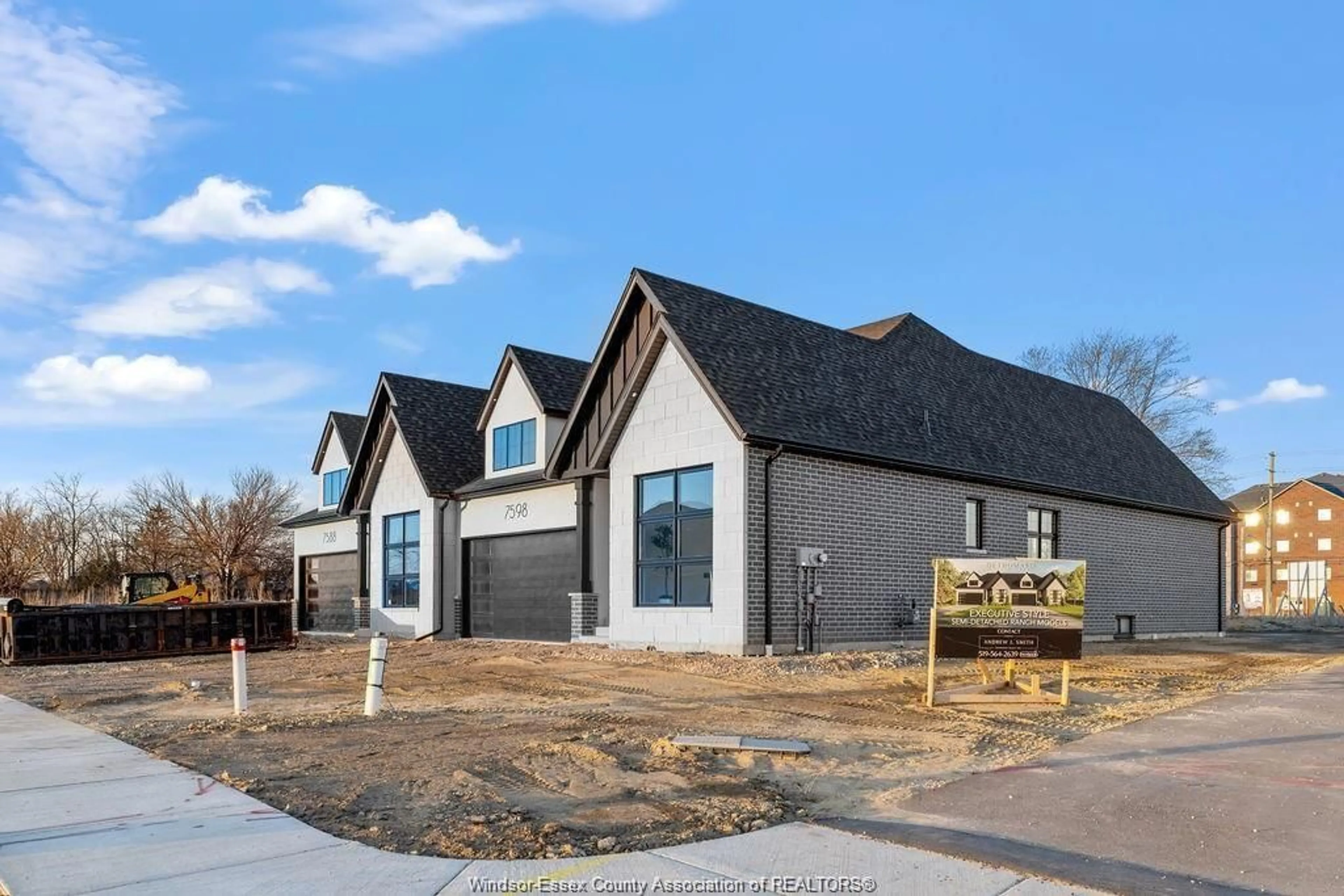 Home with vinyl exterior material, street for 7548 SILVERLEAF Lane, LaSalle Ontario N9H 1H3