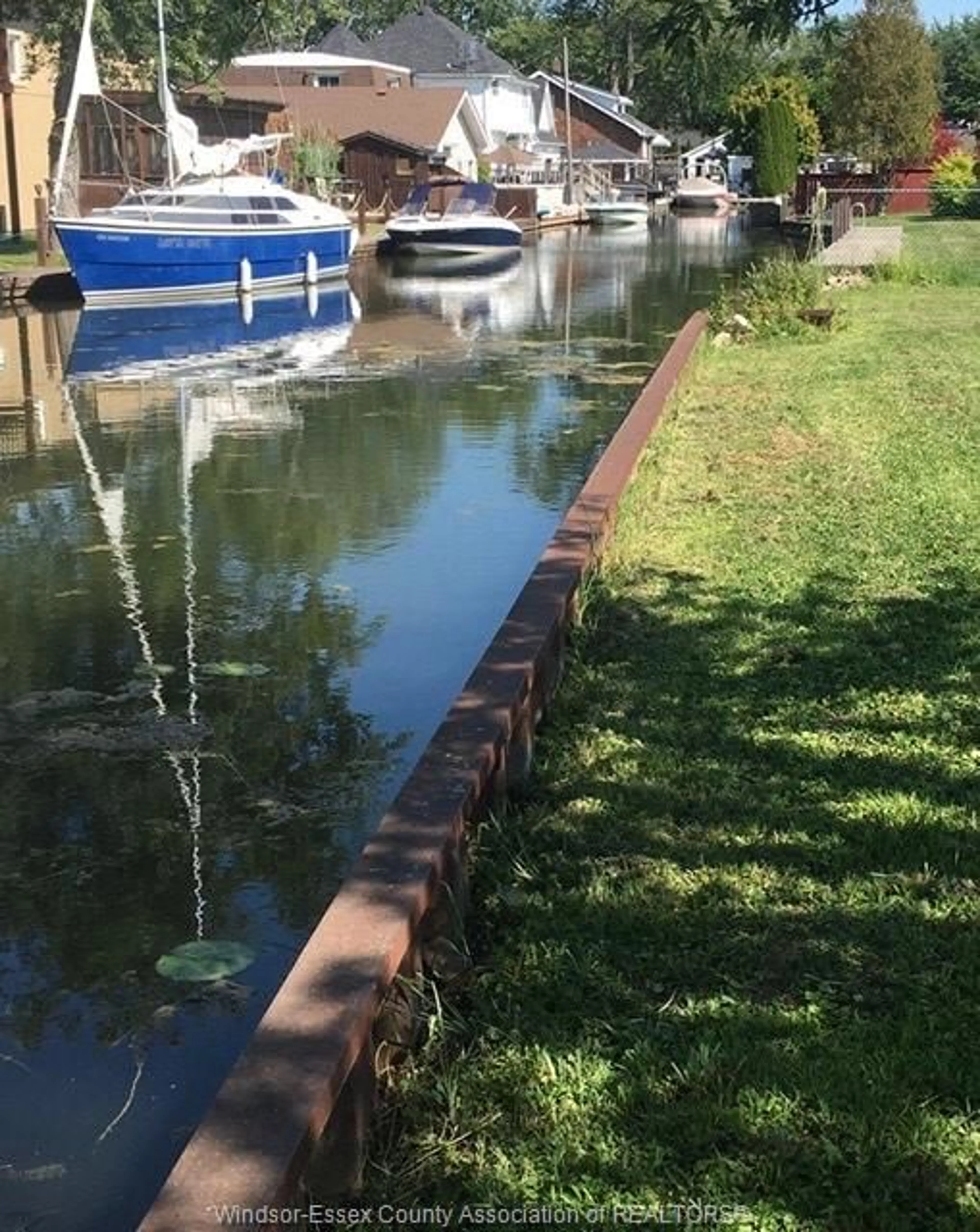 Blurry image for V/L MARTIN Lane, LaSalle Ontario N9J 1W8