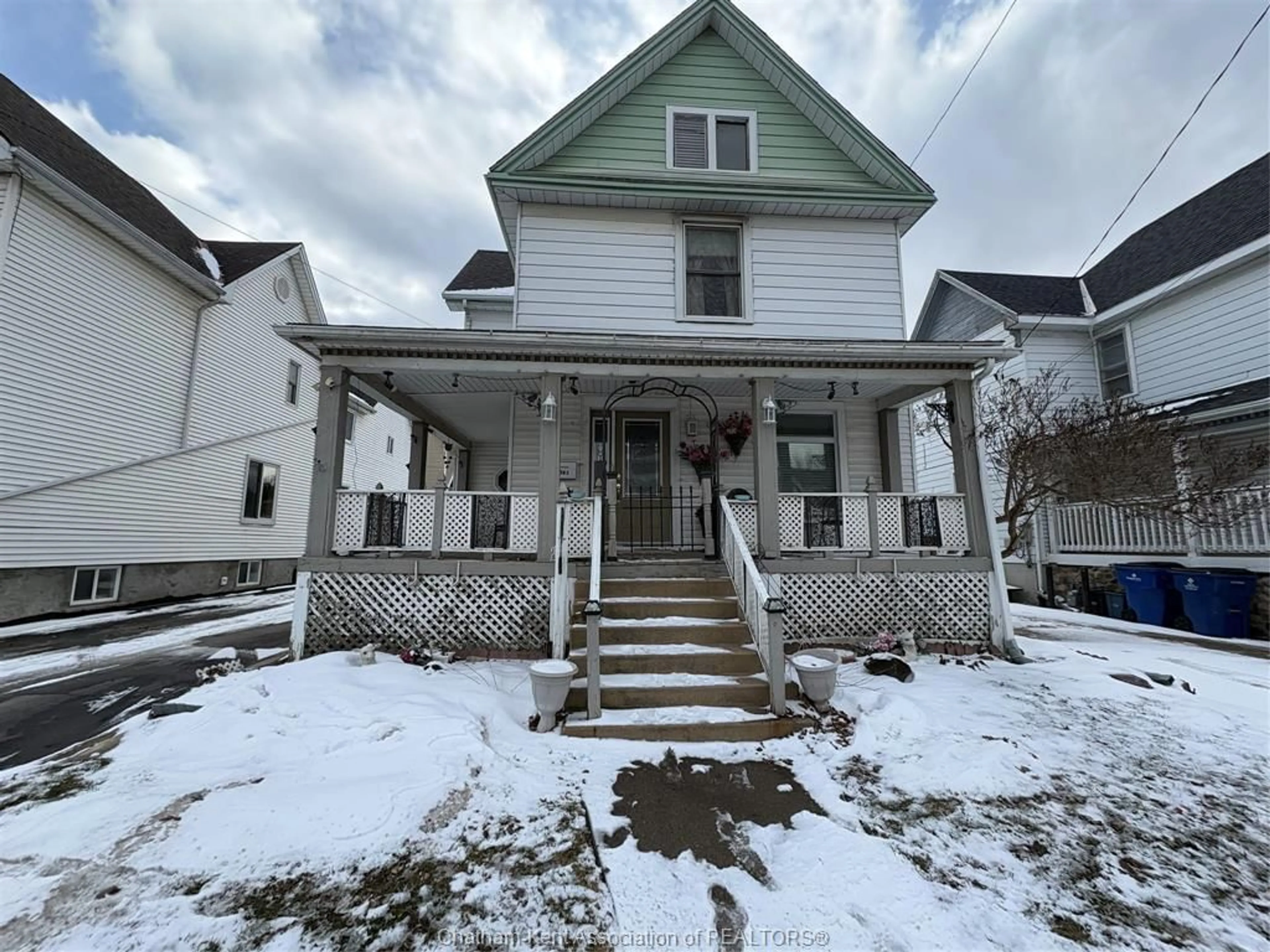Unknown for 282 Queen St, Chatham Ontario N7M 2H4